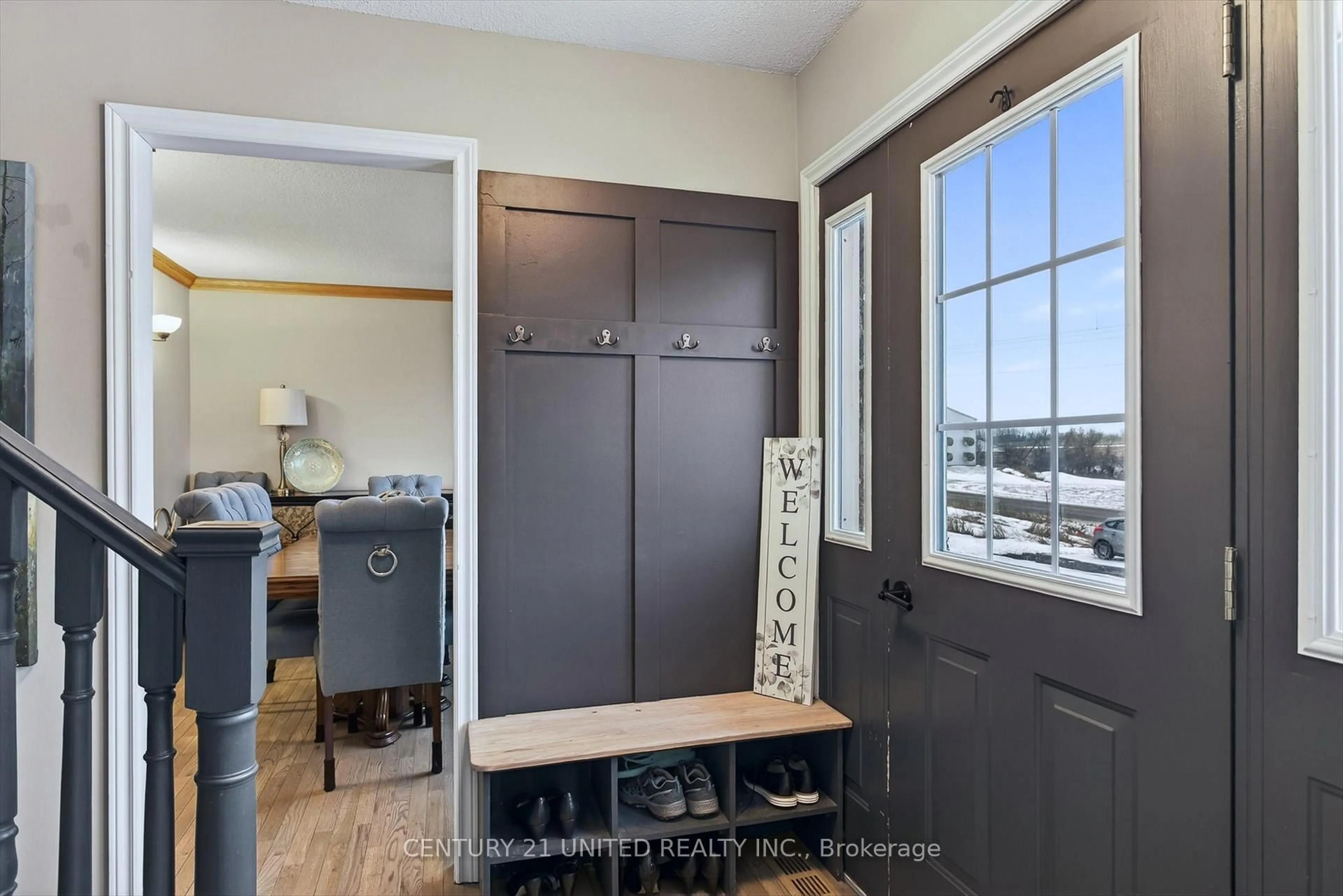 Indoor entryway for 965 Hiawatha Line, Otonabee-South Monaghan Ontario K9J 6X8