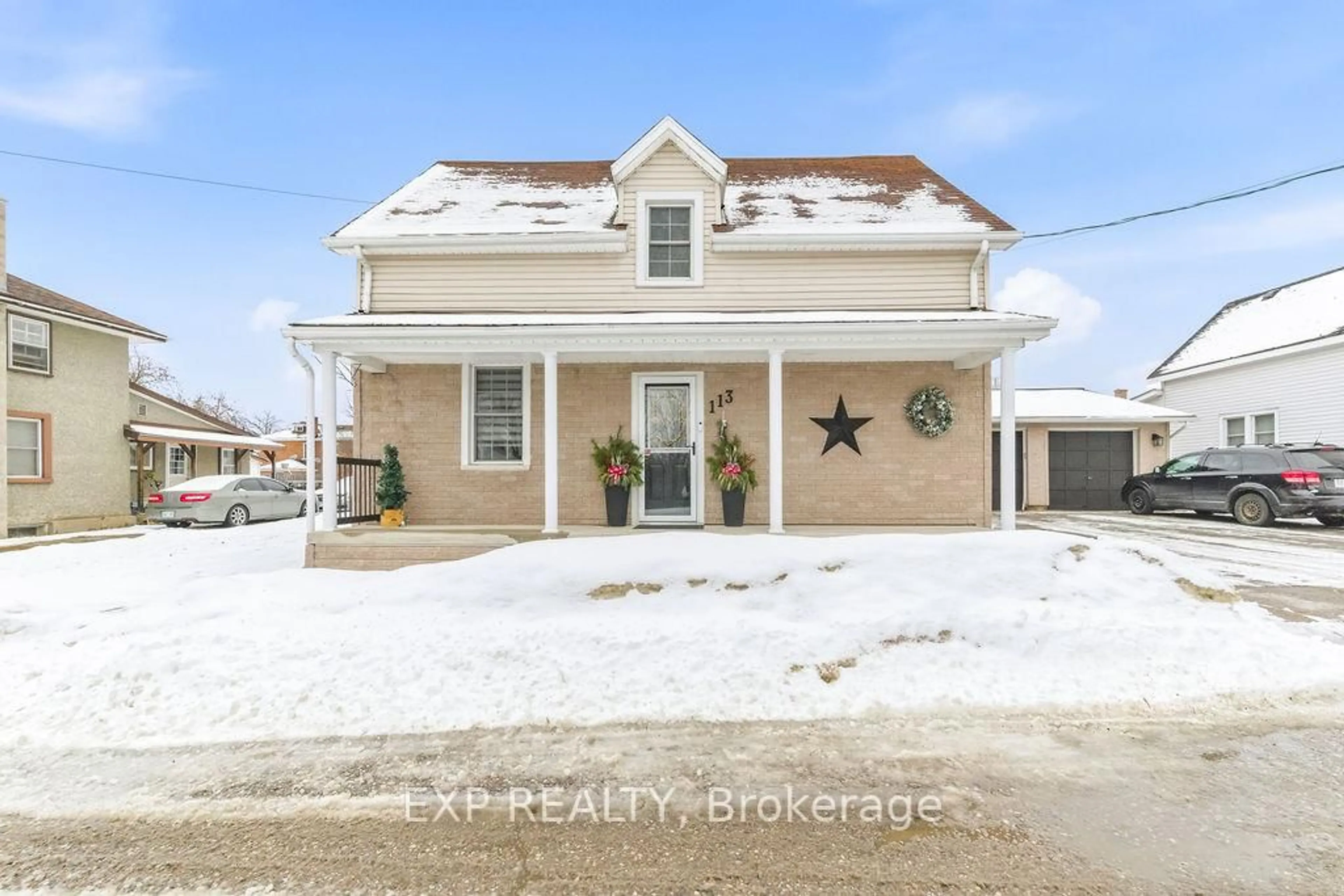 Unknown for 113 Bank St, Renfrew Ontario K7V 2E3