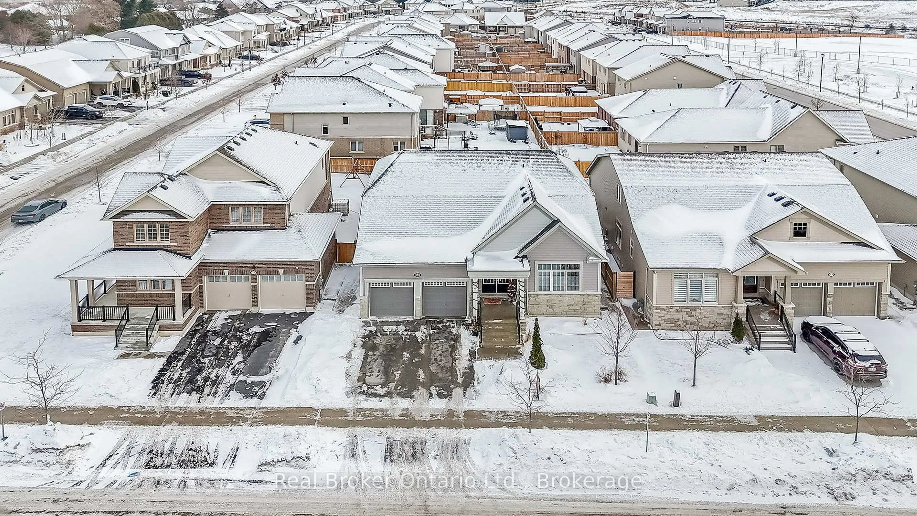 A pic from outside/outdoor area/front of a property/back of a property/a pic from drone, street for 61 Kirvan St, Centre Wellington Ontario N1M 0G9