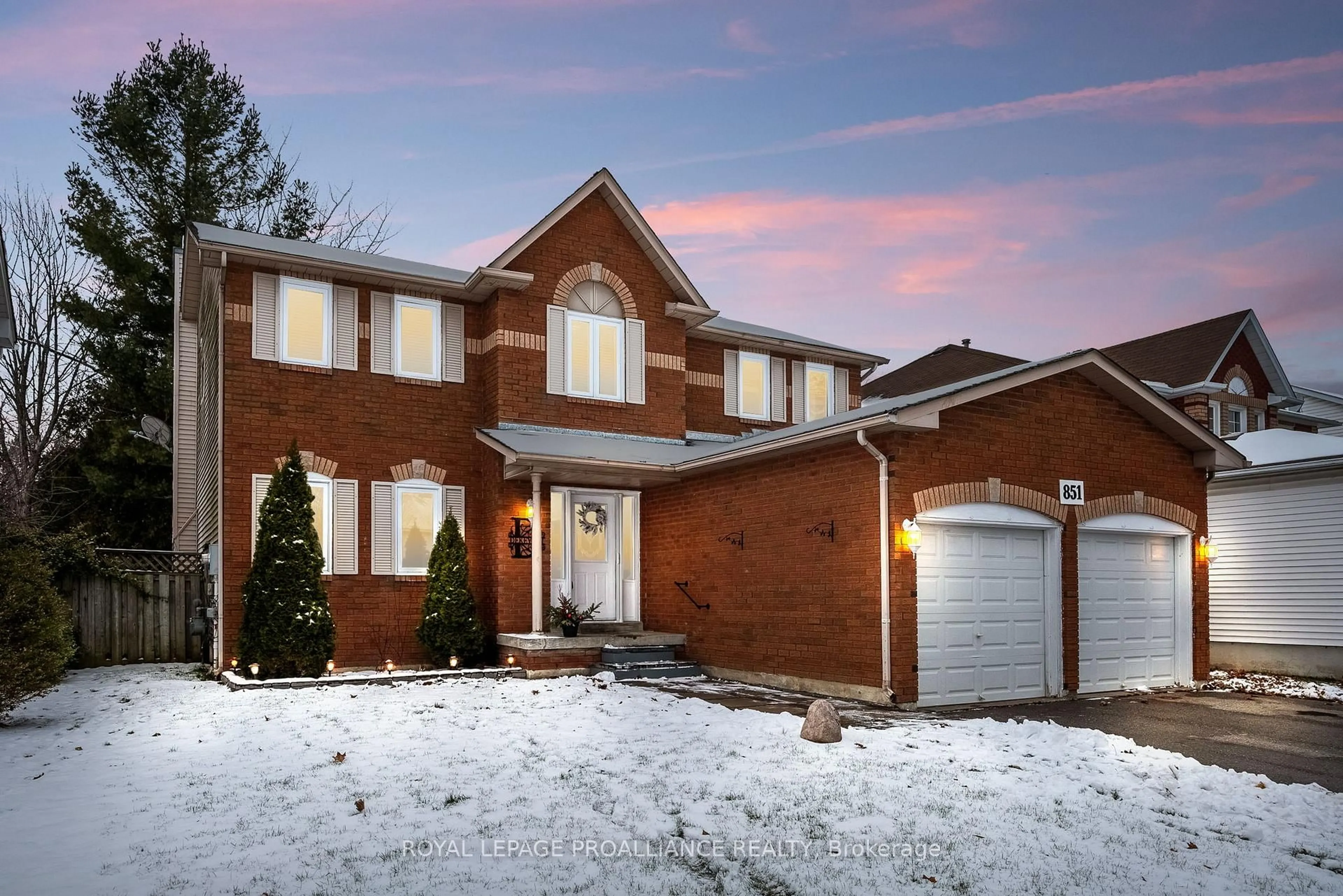 Home with brick exterior material, street for 851 Chipping Park Blvd, Cobourg Ontario K9A 5L1