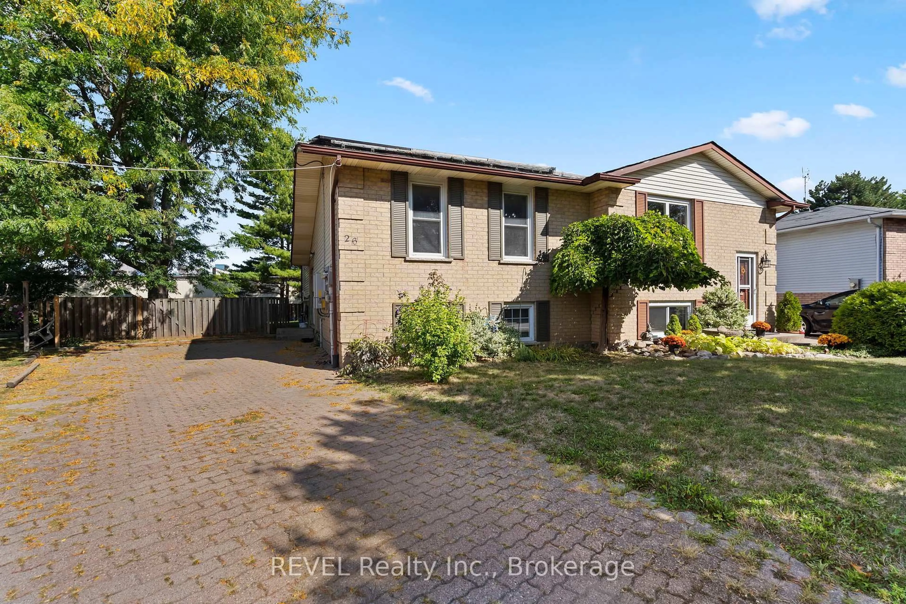 Unknown for 26 Vintage Cres, St. Catharines Ontario L2S 3C2