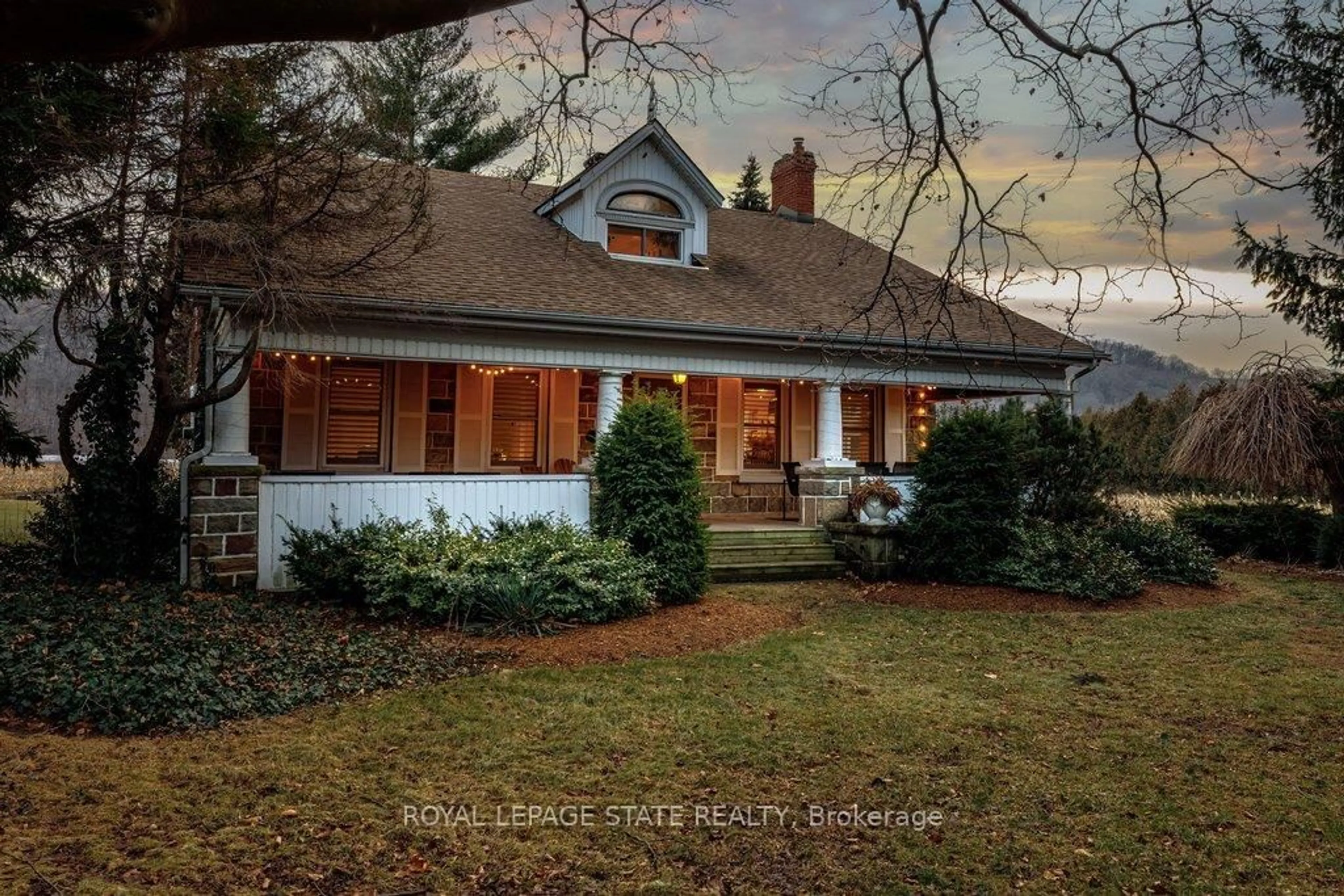 Unknown for 982 Highway 8, Hamilton Ontario L8E 5H9