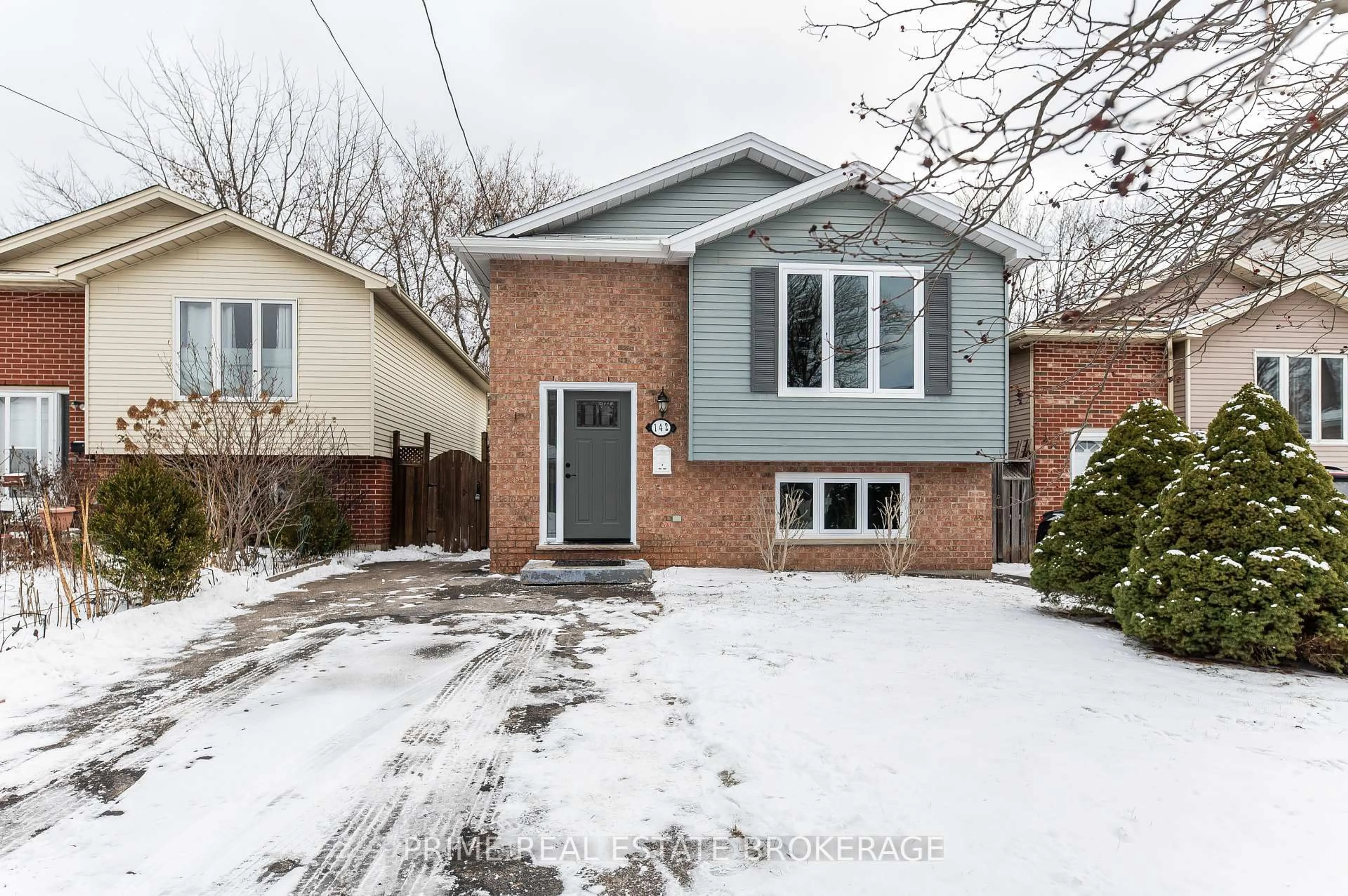 Home with brick exterior material, street for 142 Chesley Ave, London East Ontario N5Z 2L4