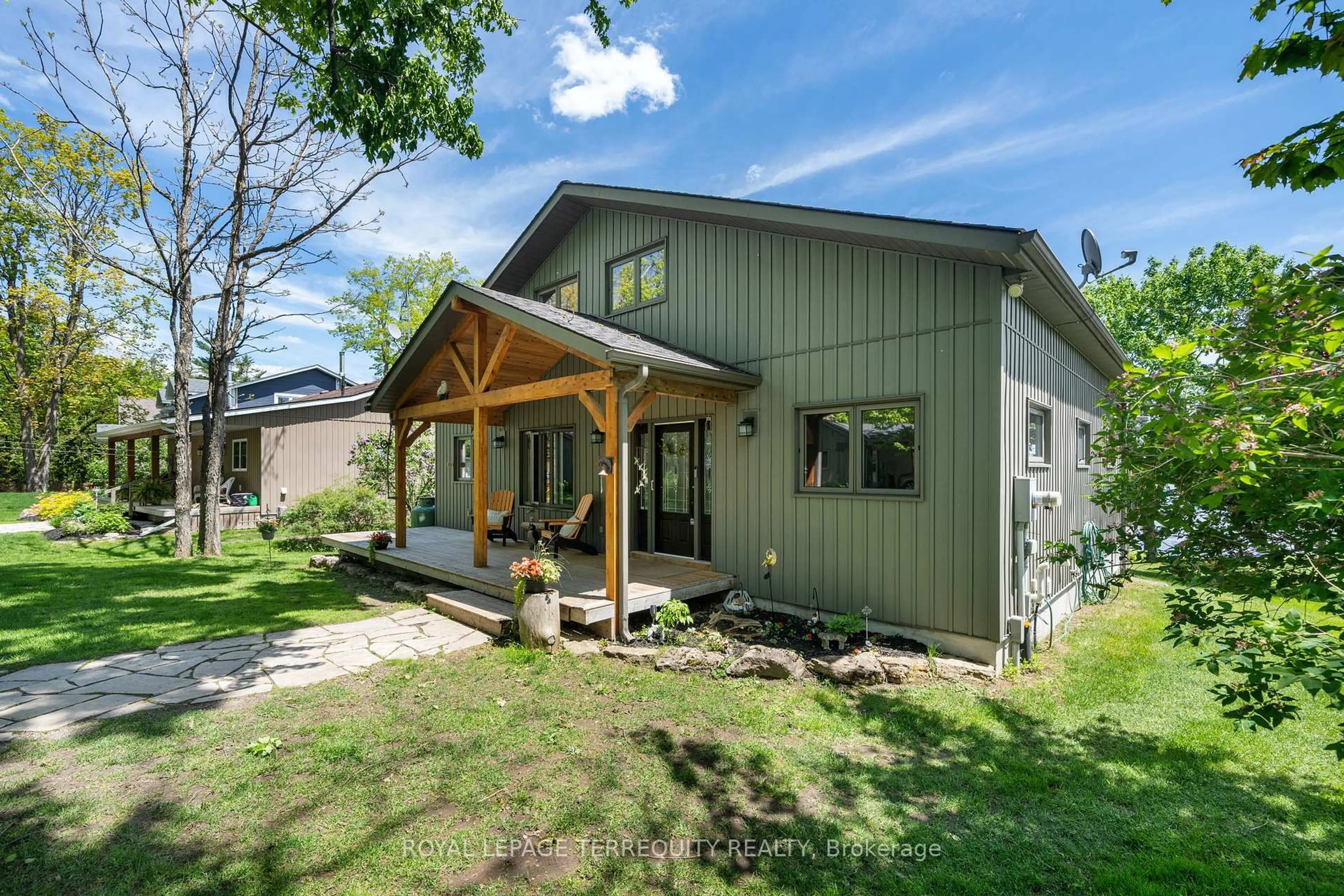 Home with vinyl exterior material, unknown for 18 Miller Rd, Kawartha Lakes Ontario K0M 1N0