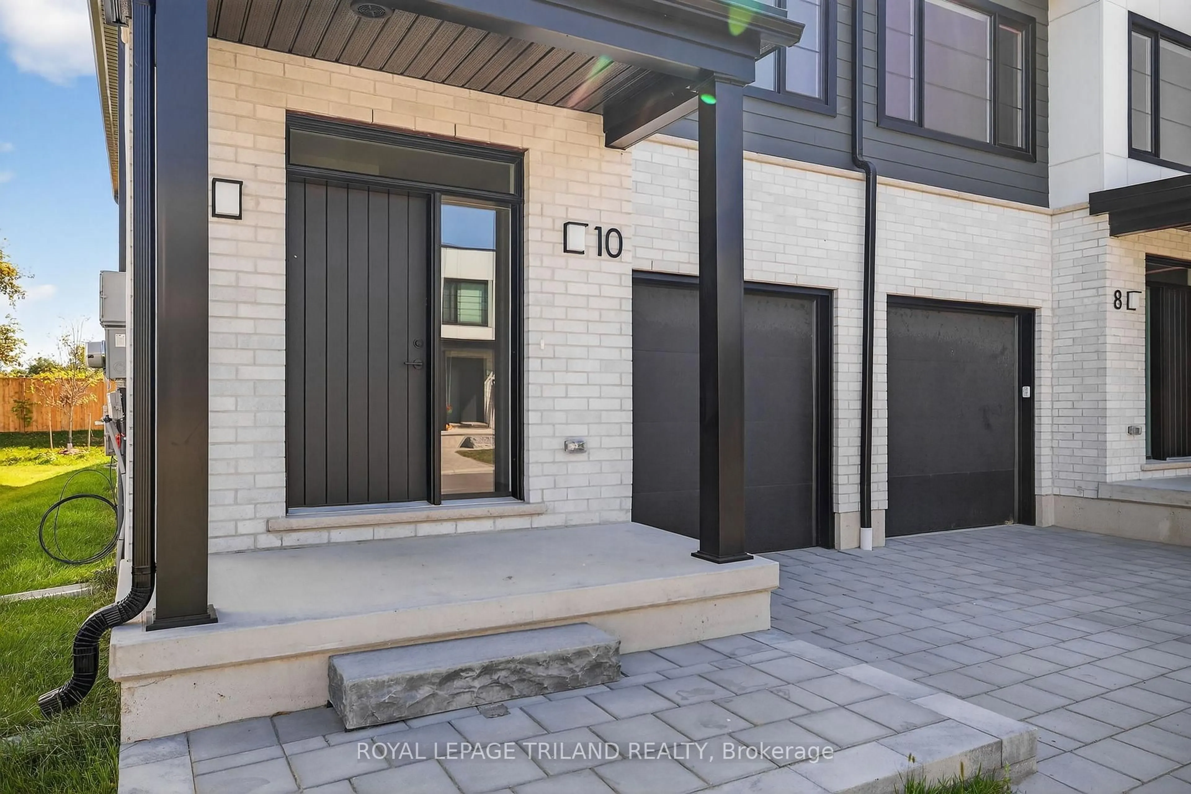 Home with brick exterior material, street for 101 SWALES Ave #10, Strathroy-Caradoc Ontario N7G 0C1