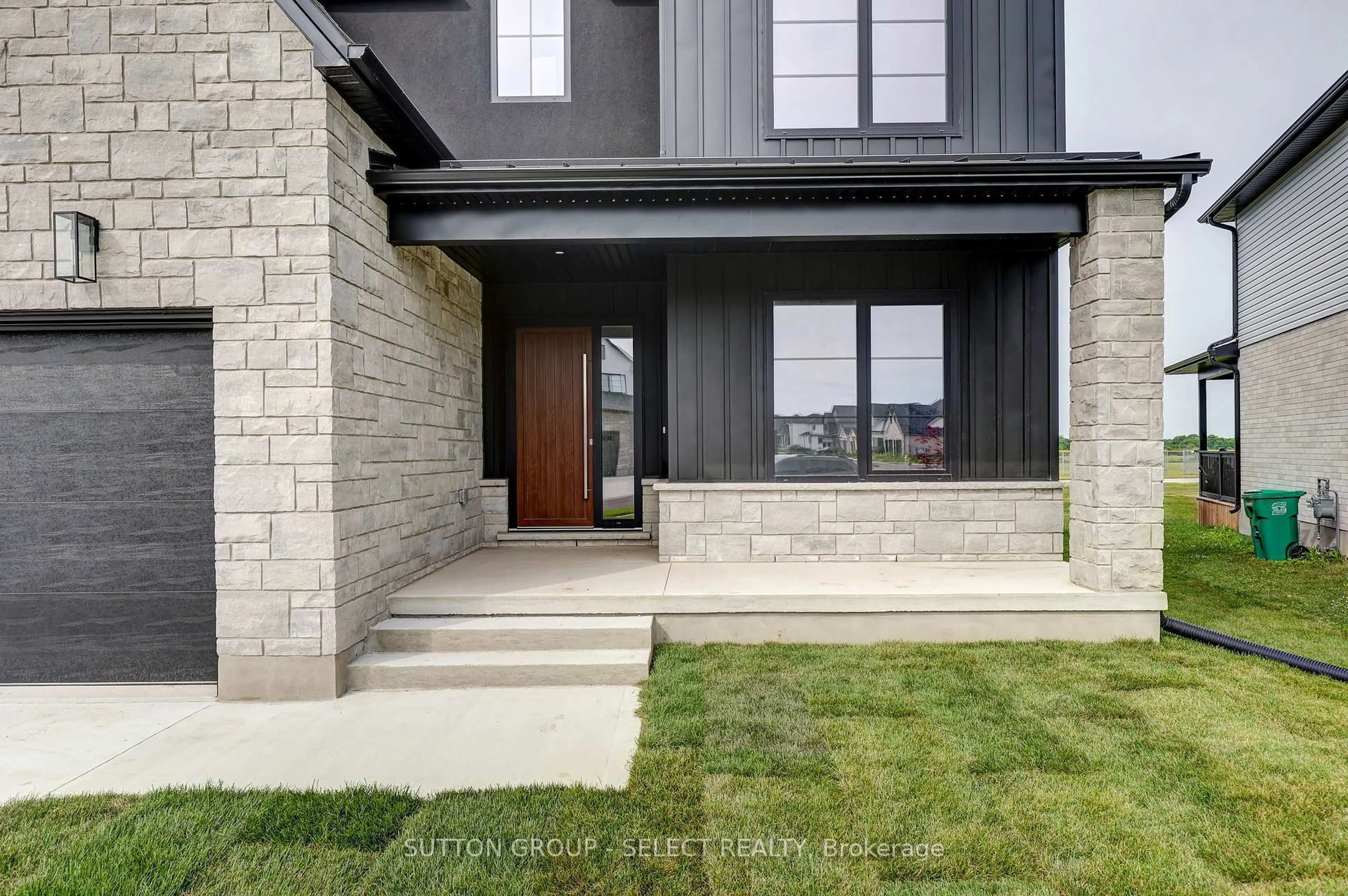 Home with brick exterior material, street for 5 SYCAMORE Rd, Southwold Ontario N5P 3T2