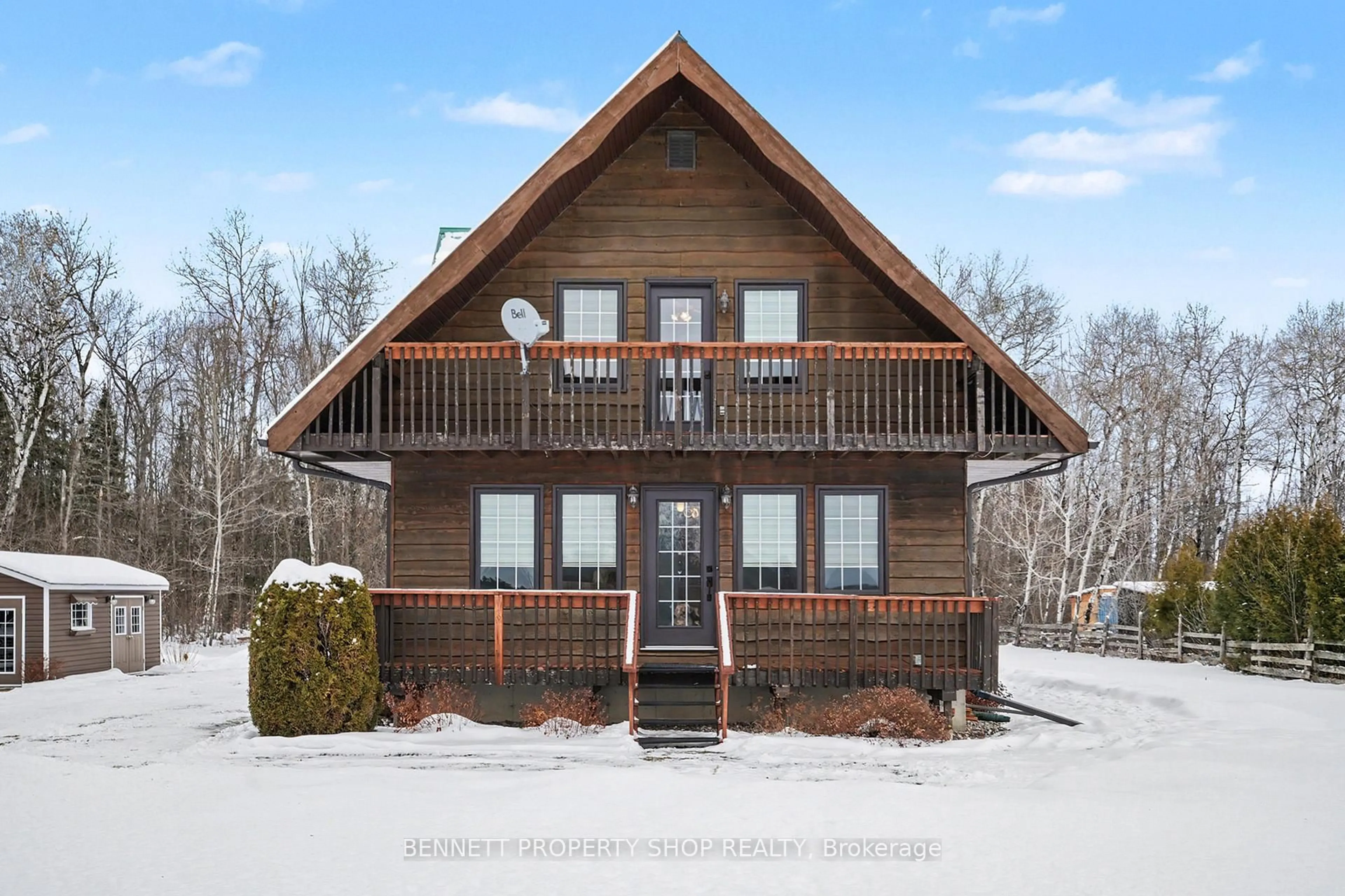 Home with vinyl exterior material, building for 1312 Scheel Dr, Braeside Ontario K0A 1G0