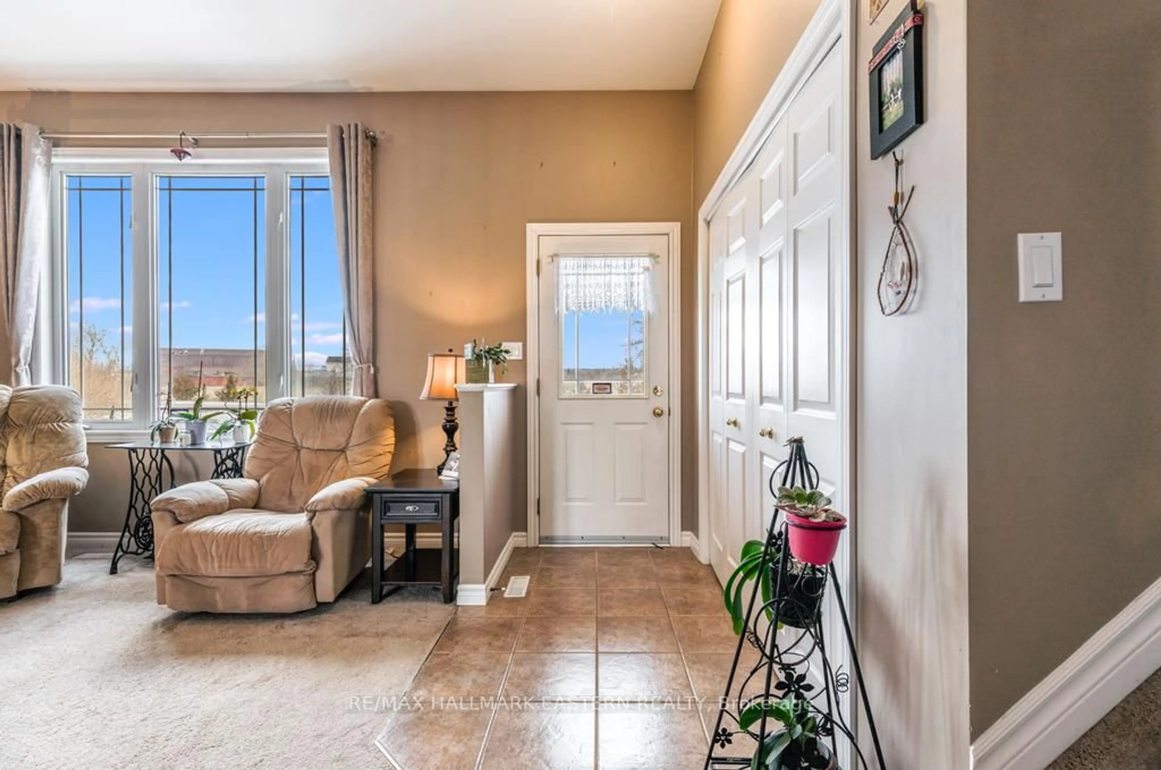 Indoor entryway for 1755A Salem Rd, Prince Edward County Ontario K0K 1T0