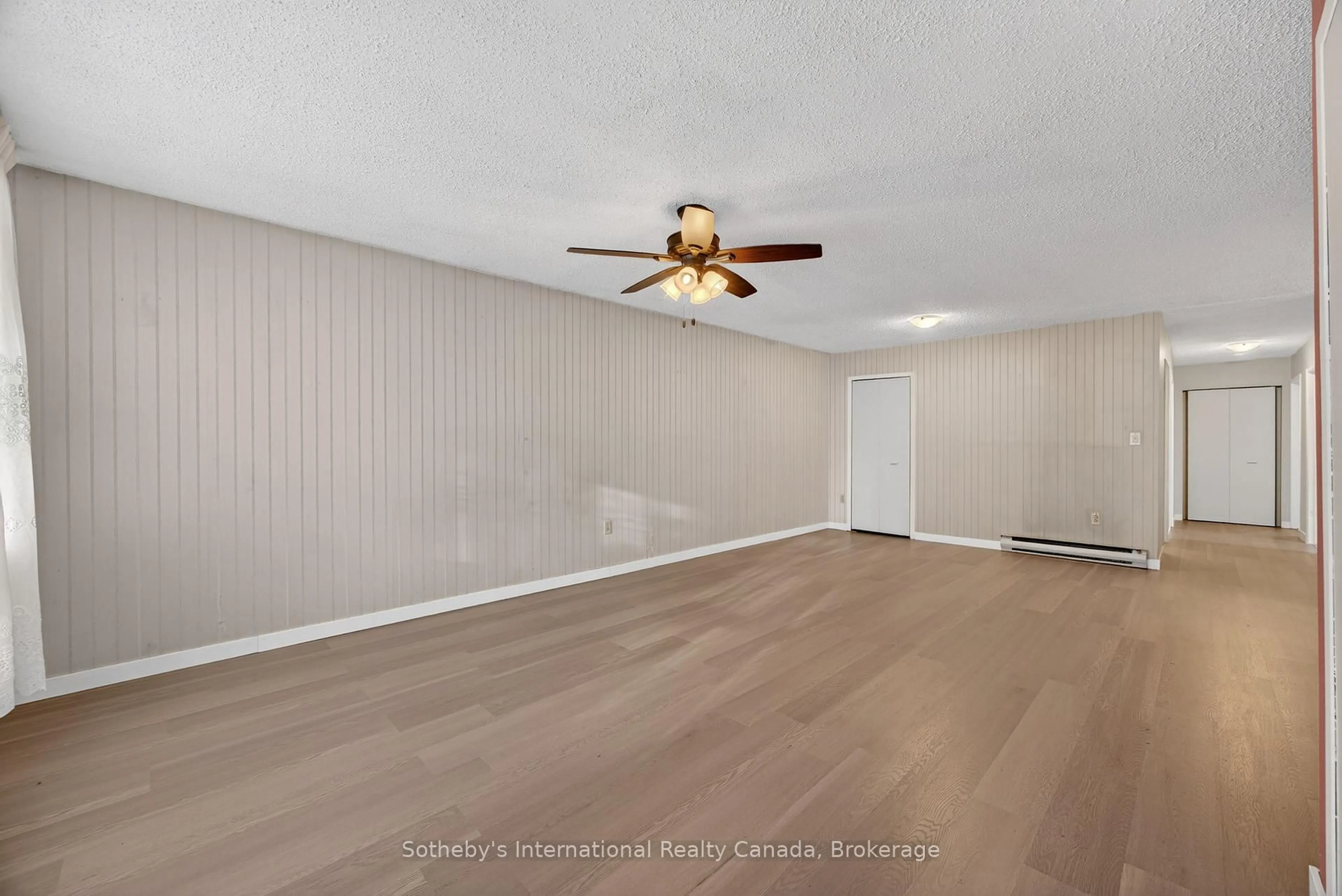 A pic of a room for 125 Taylor Rd, Bracebridge Ontario P1L 1J5