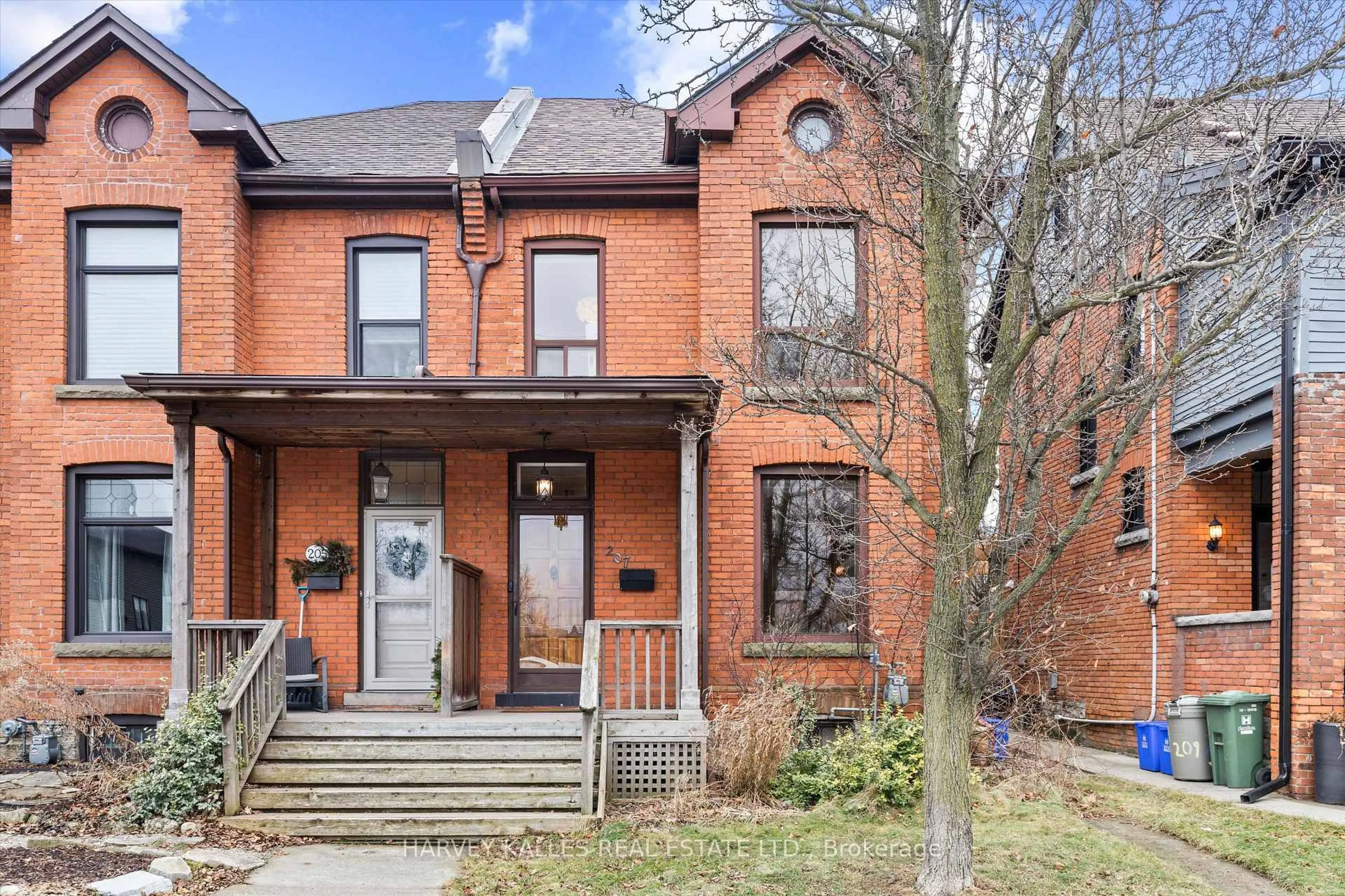 Home with brick exterior material, street for 207 Stanley Ave, Hamilton Ontario L8P 2L5