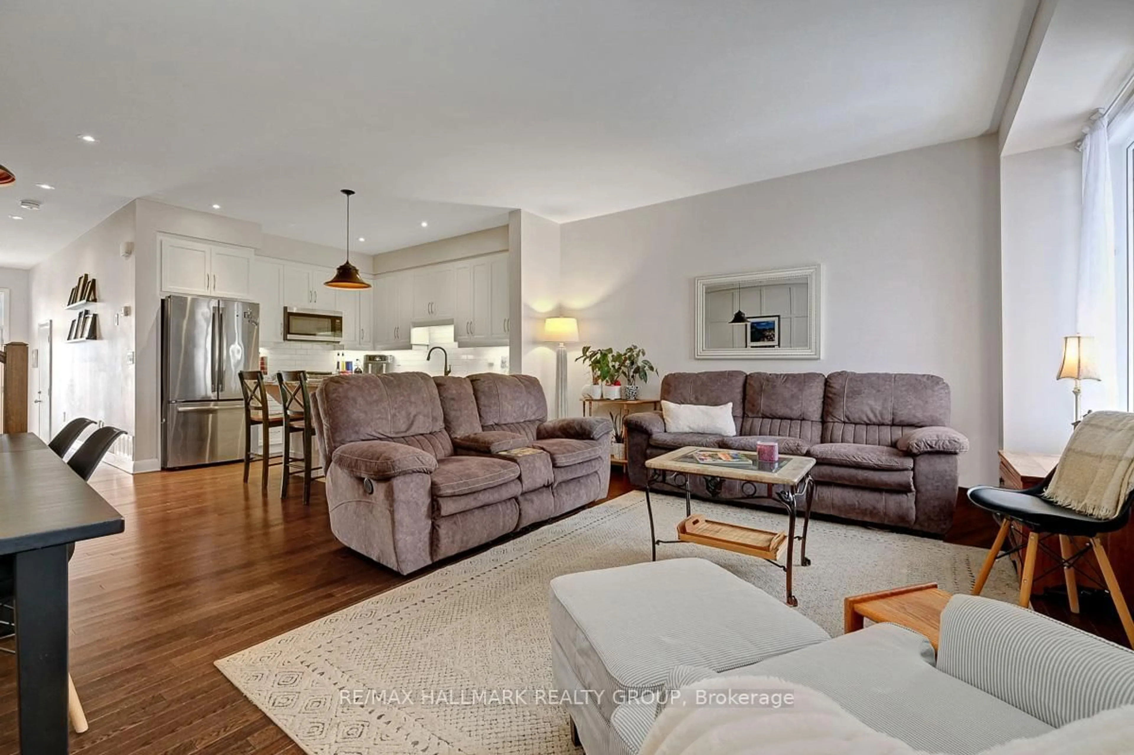 Living room with furniture, unknown for 551 Kilspindie Rdge, Ottawa Ontario K2J 5M8