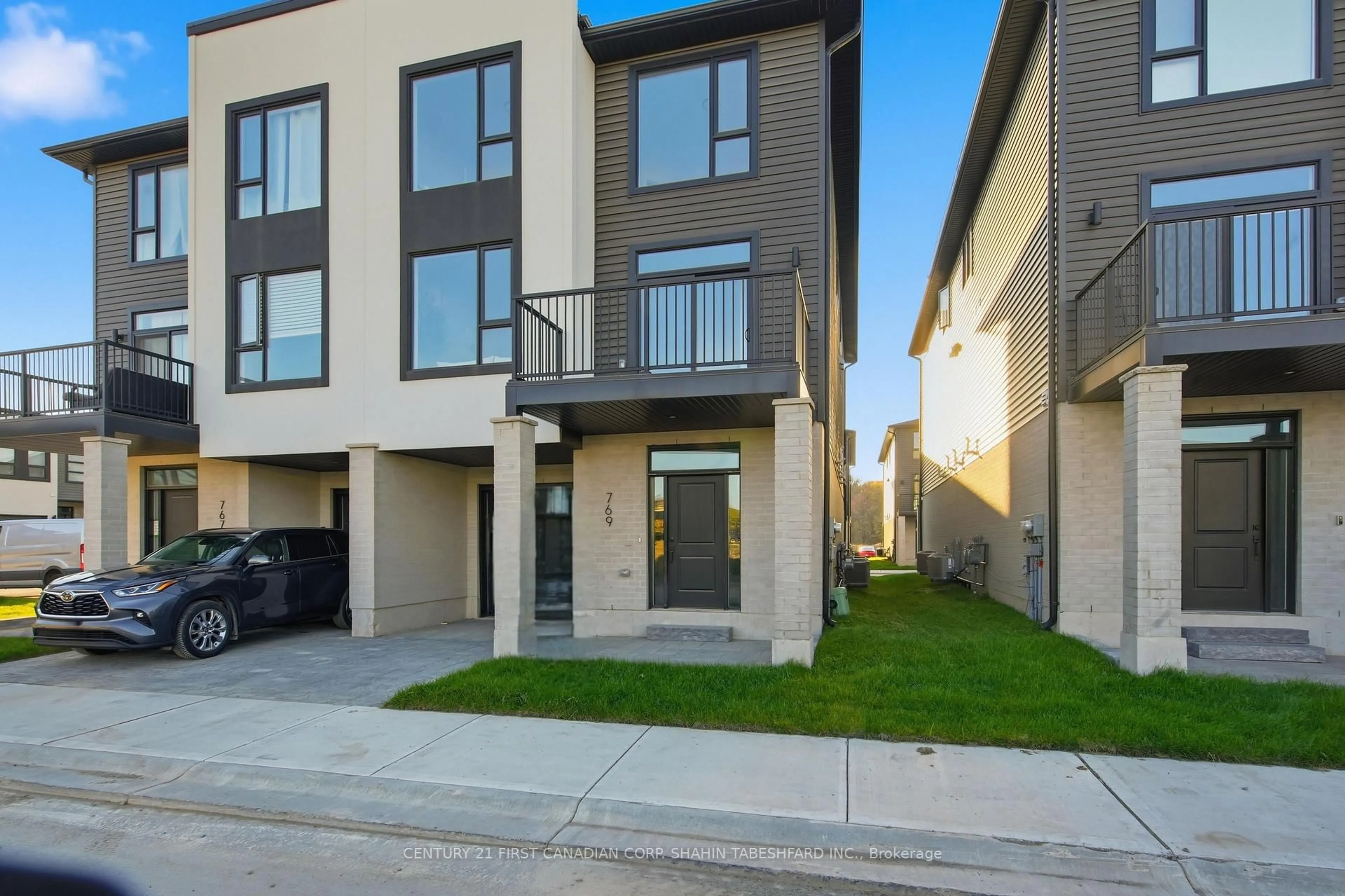 Unknown for 798 Buckeye Lane, London North Ontario N6G 5B1