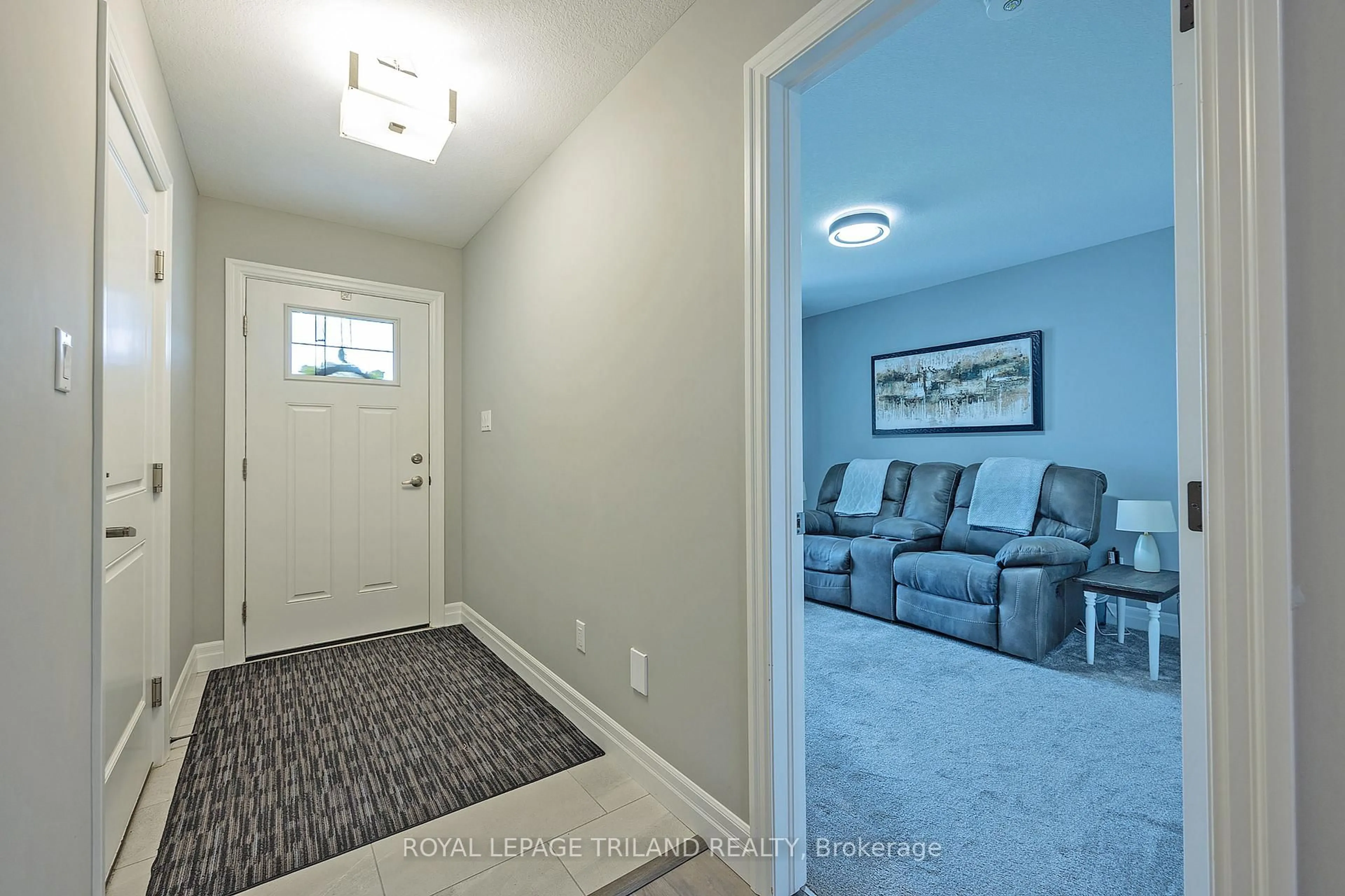 Indoor entryway for 73 Renaissance Dr, St. Thomas Ontario N5R 0K1