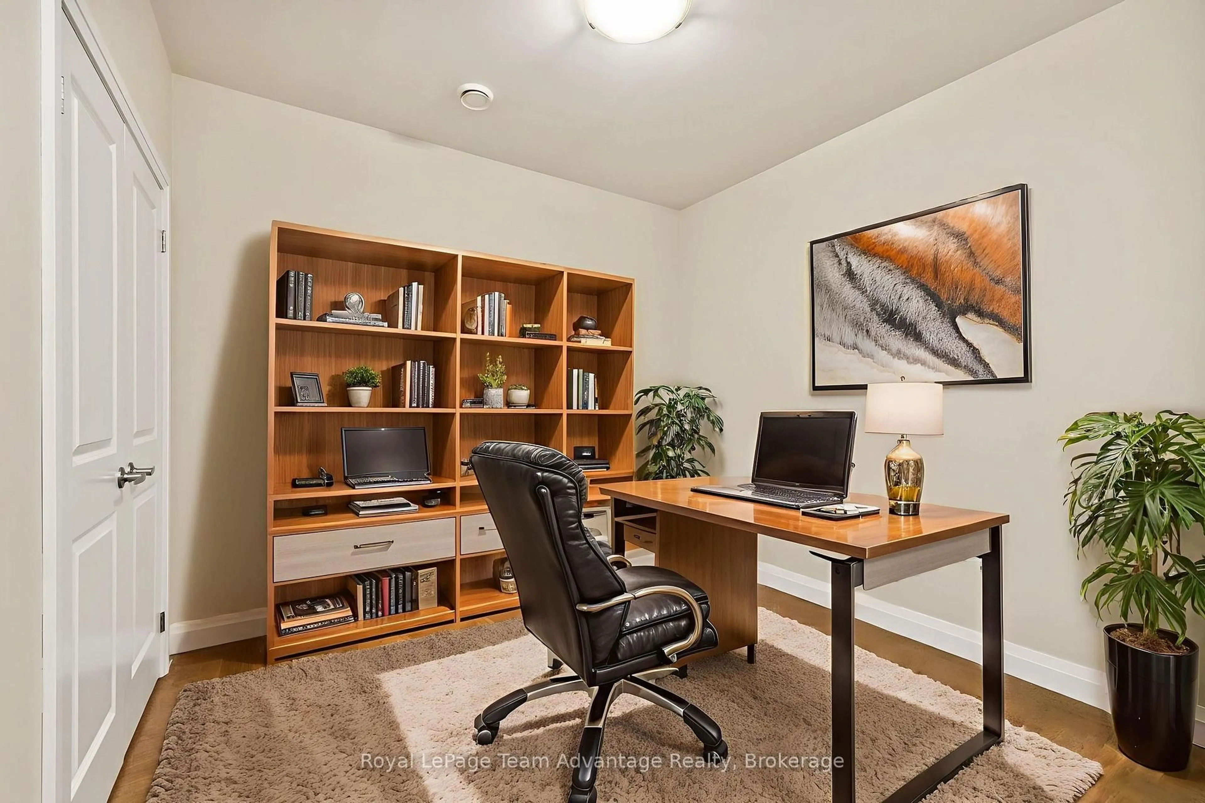 A pic of a room for 20D Silver Birch Crt #102, Parry Sound Ontario P2A 0A7