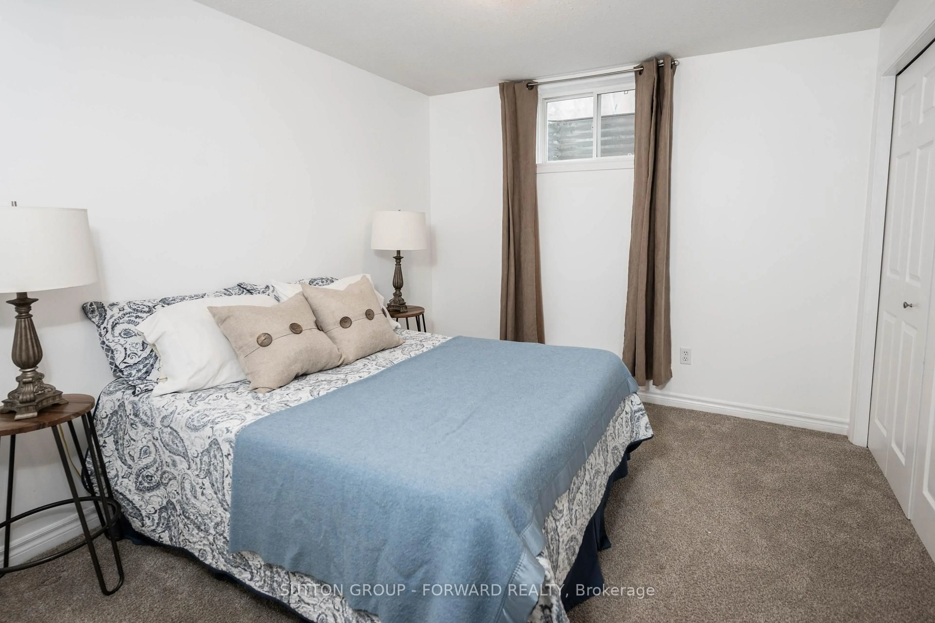 Bedroom with bed, carpet floor for 1077 Hamilton Rd #9, London East Ontario N5W 6G3