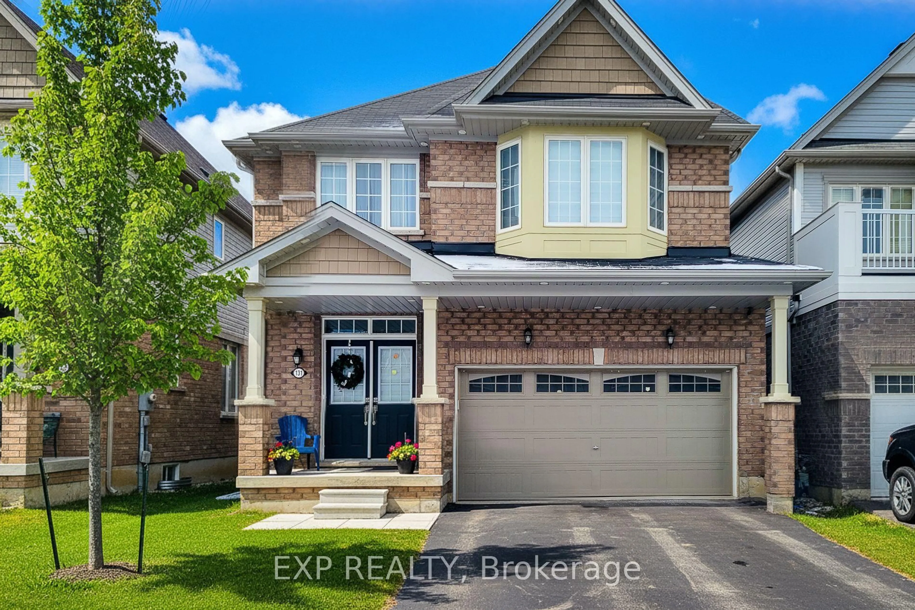 Home with brick exterior material, street for 131 Munro Circ, Brantford Ontario N3T 0R4