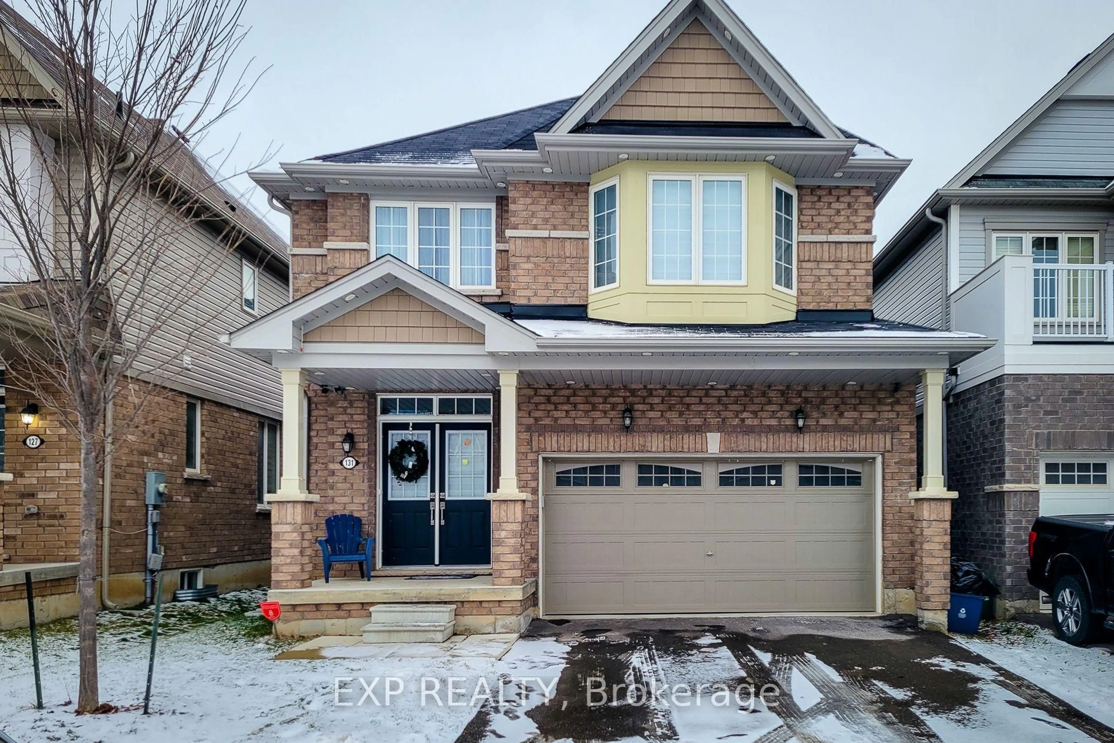 Home with brick exterior material, street for 131 Munro Circ, Brantford Ontario N3T 0R4
