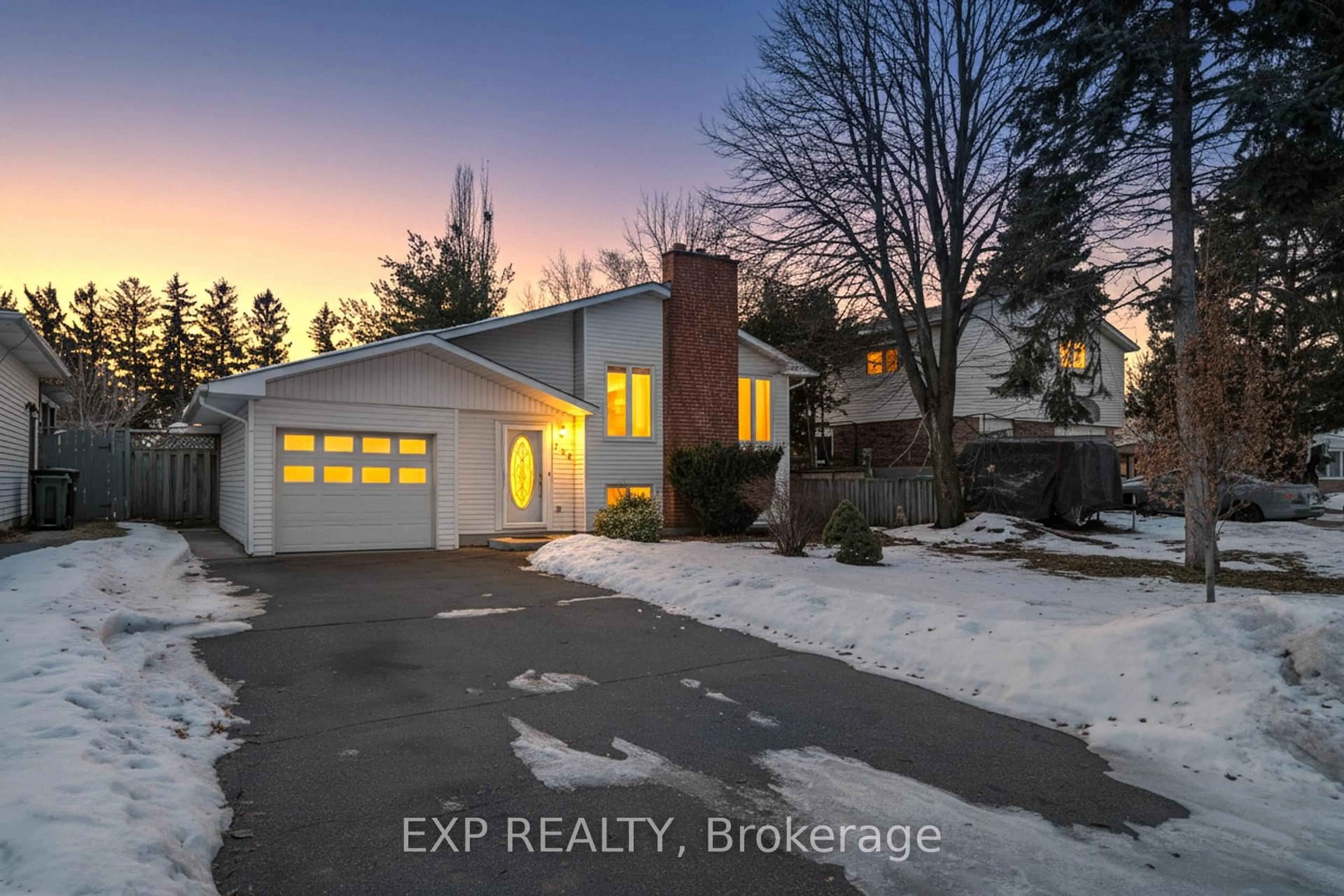 Unknown for 428 Dayna Cres, Waterloo Ontario N2K 3K7