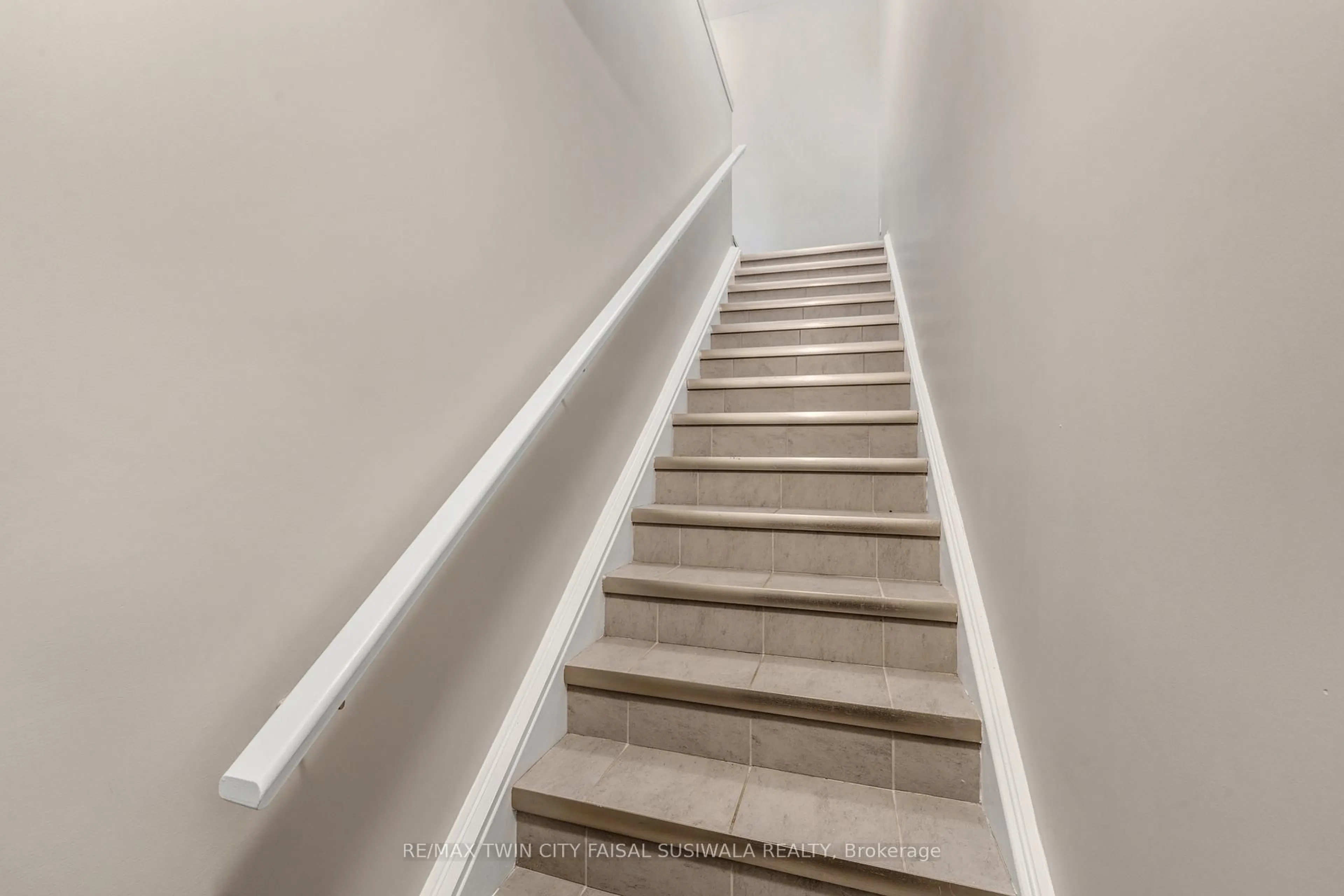 Stairs for 52 Wheat Lane, Kitchener Ontario N2R 0R6