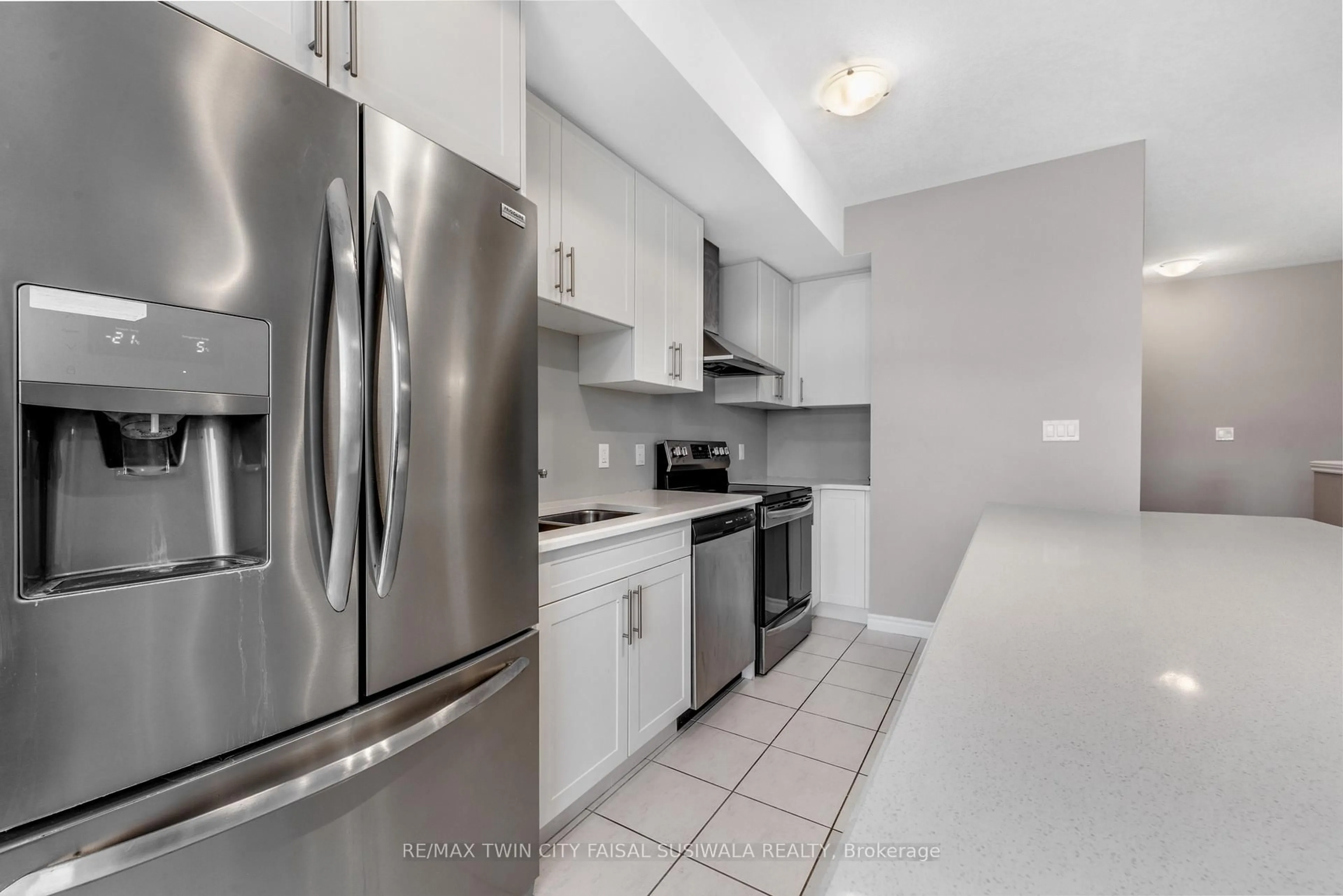 Standard kitchen, ceramic/tile floor for 52 Wheat Lane, Kitchener Ontario N2R 0R6