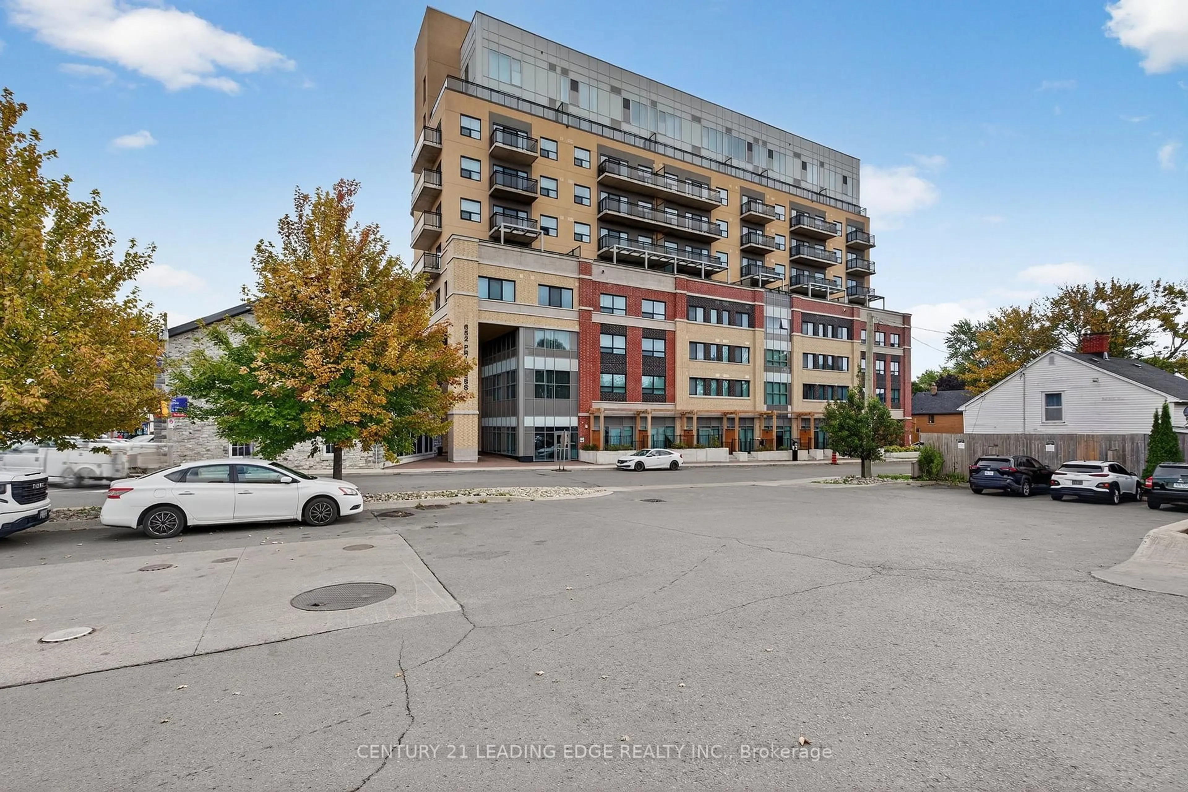 A pic from outside/outdoor area/front of a property/back of a property/a pic from drone, unknown for 652 Princess St #422, Kingston Ontario K7L 3Z9