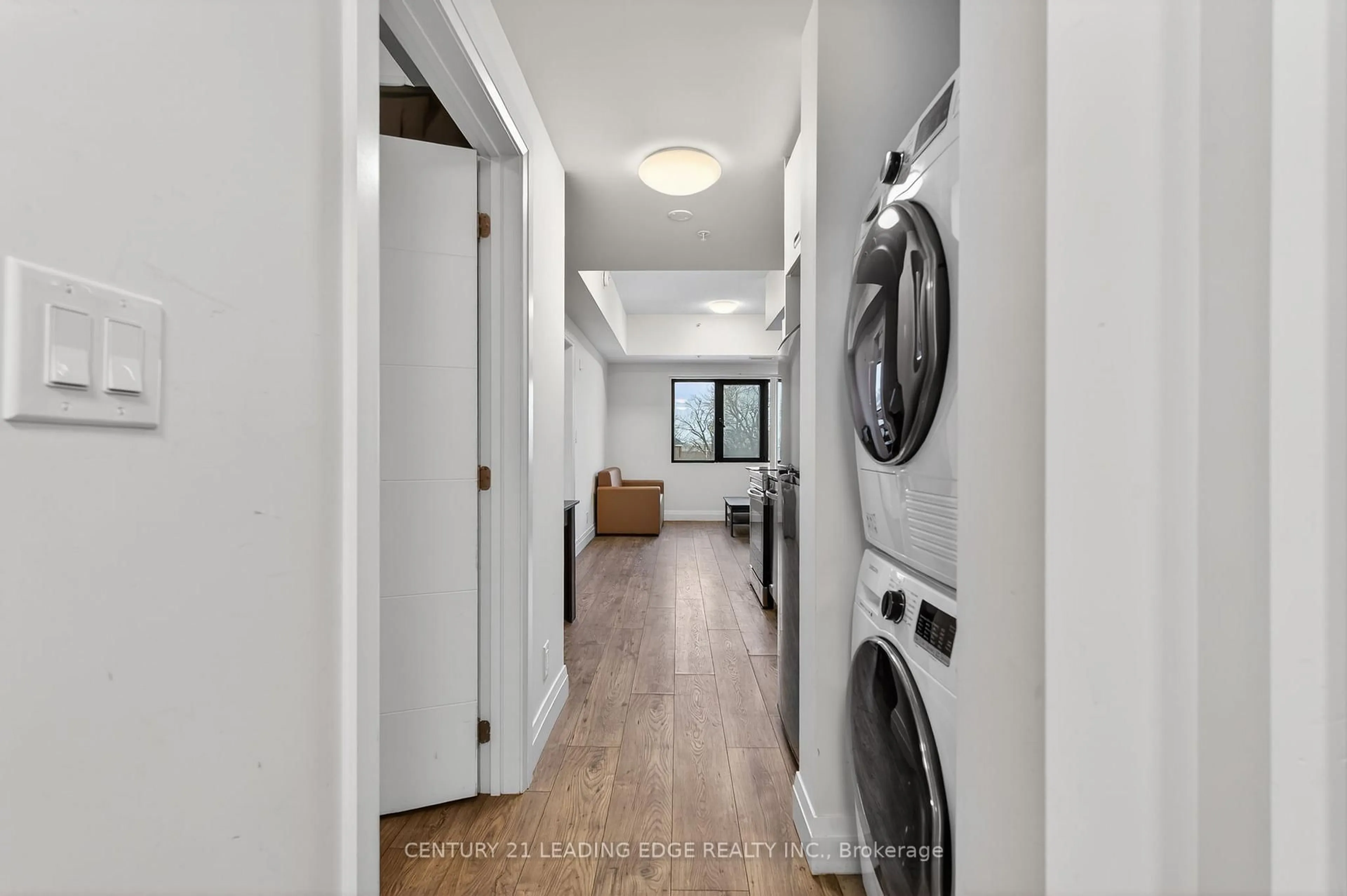 Indoor entryway for 652 Princess St #422, Kingston Ontario K7L 3Z9