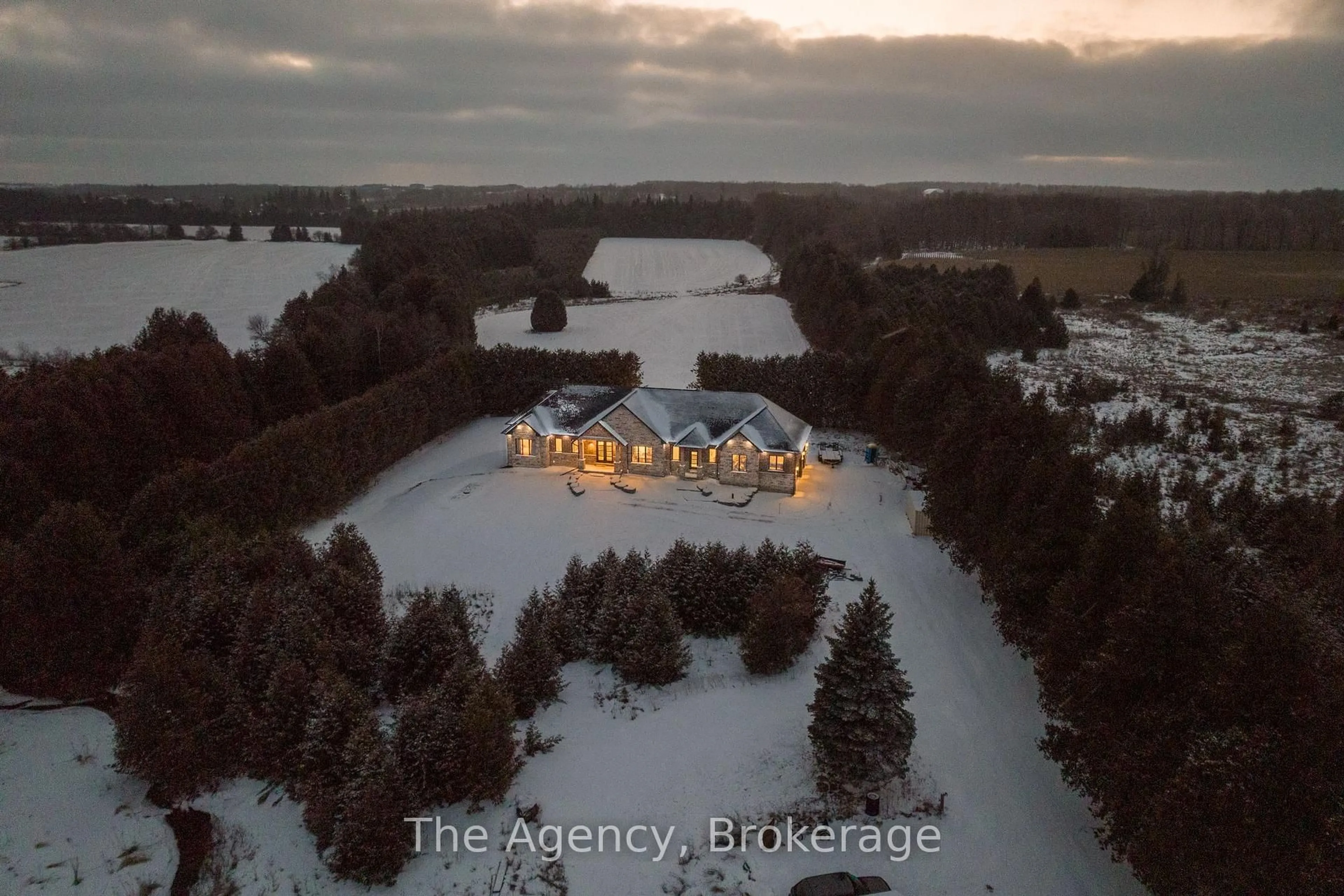 A pic from outside/outdoor area/front of a property/back of a property/a pic from drone, water/lake/river/ocean view for 634060 Highway 10 Highway, Mono Ontario L9W 5P4