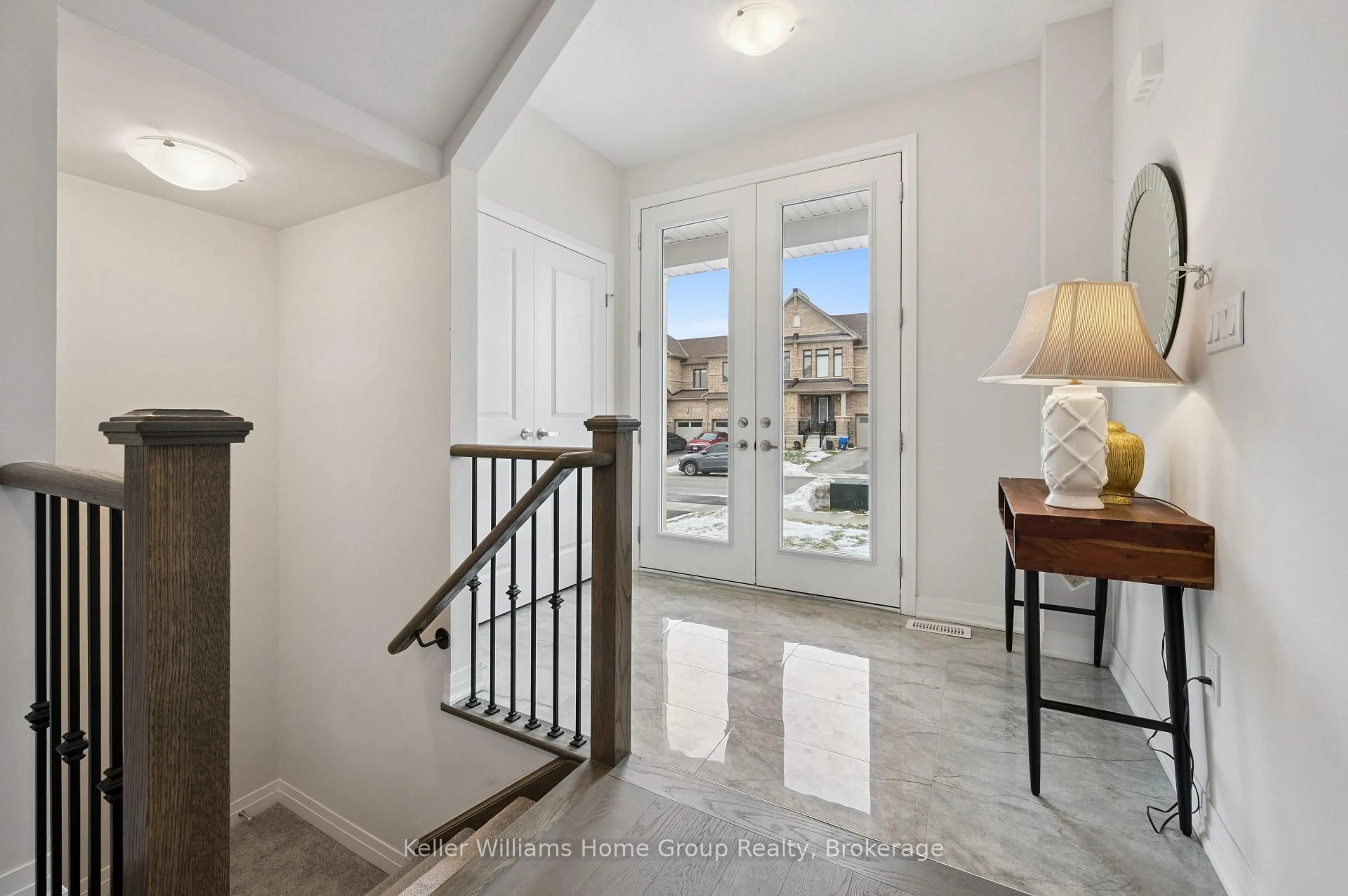 Indoor entryway for 445 Robert Woolner St, North Dumfries Ontario N0B 1E0