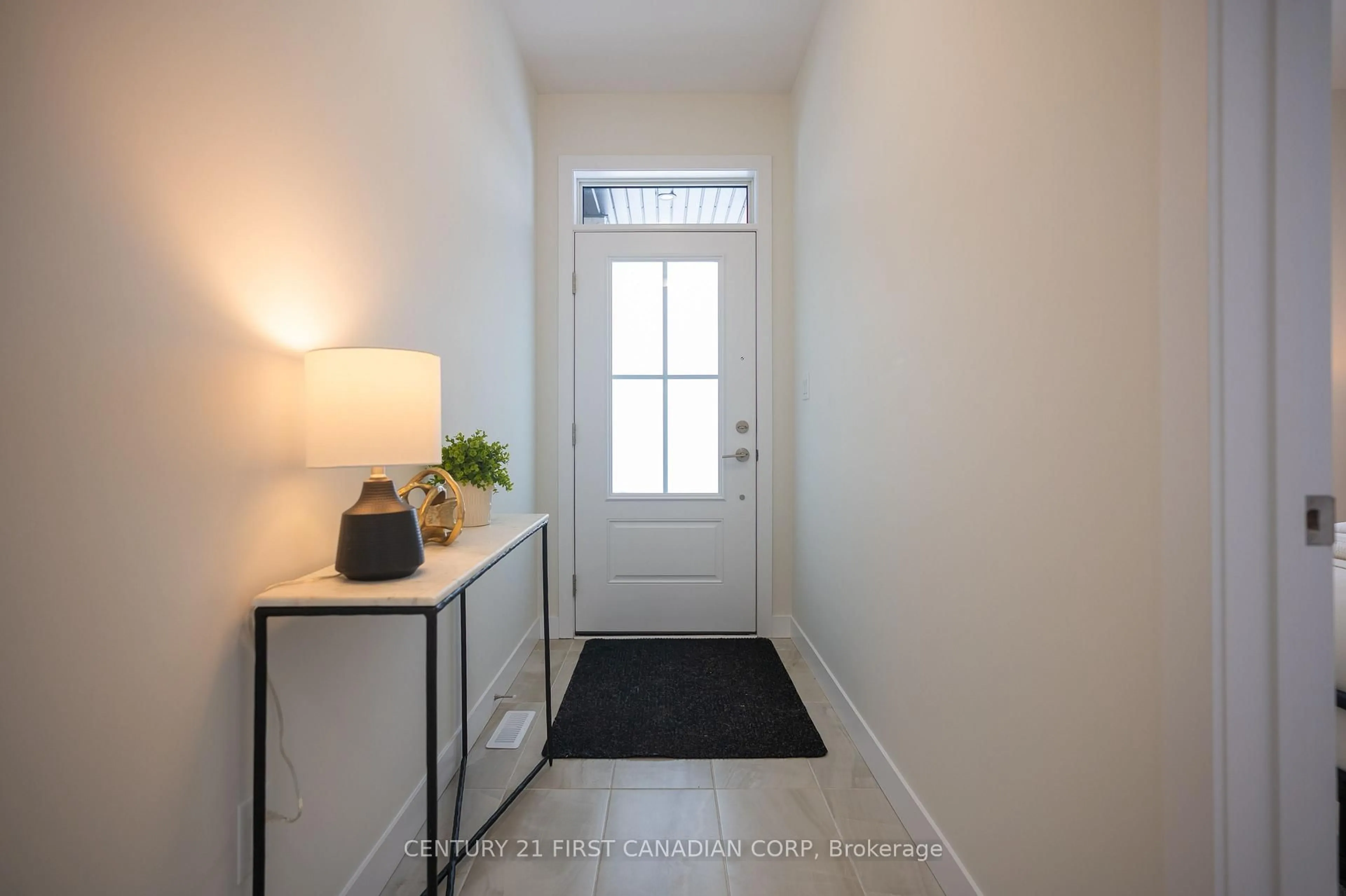 Indoor entryway for 6673 Hayward Dr, London South Ontario N6P 0H7