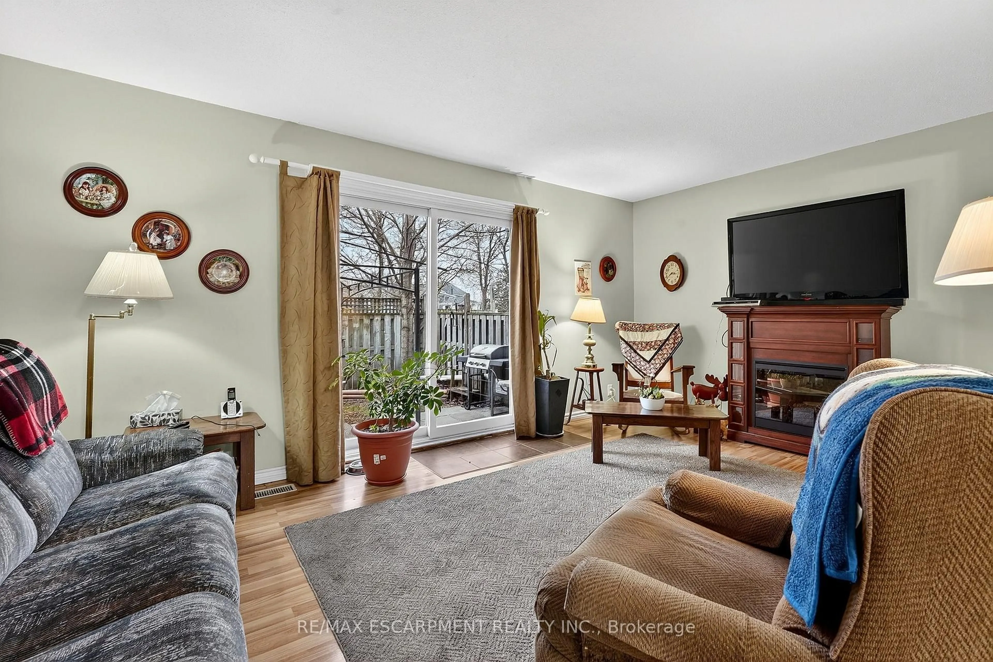 Living room with furniture, unknown for 149 St. Catharines St #23, West Lincoln Ontario L0R 2A0