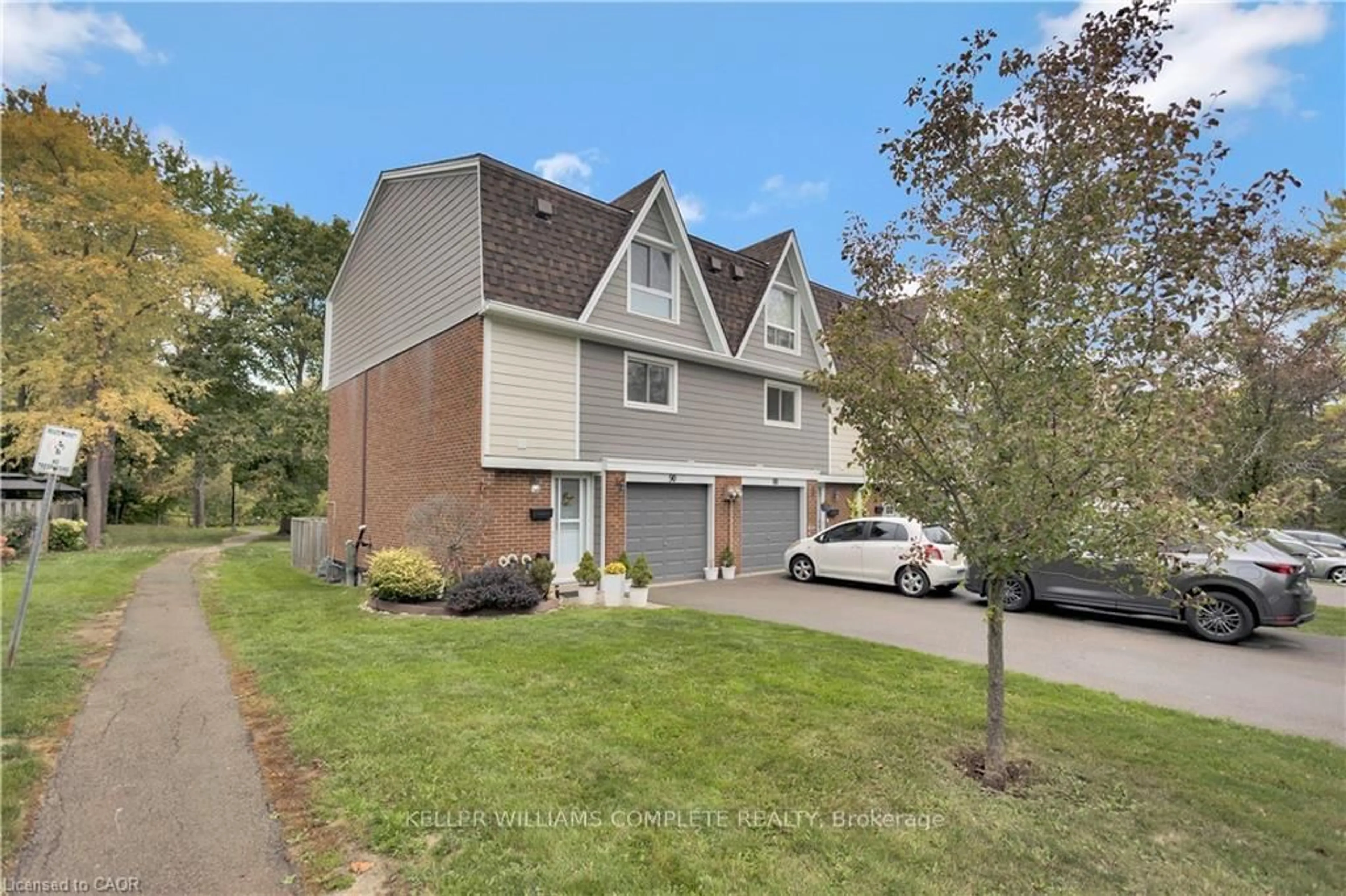 Unknown for 90 ANN St, Hamilton Ontario L9H 5P1