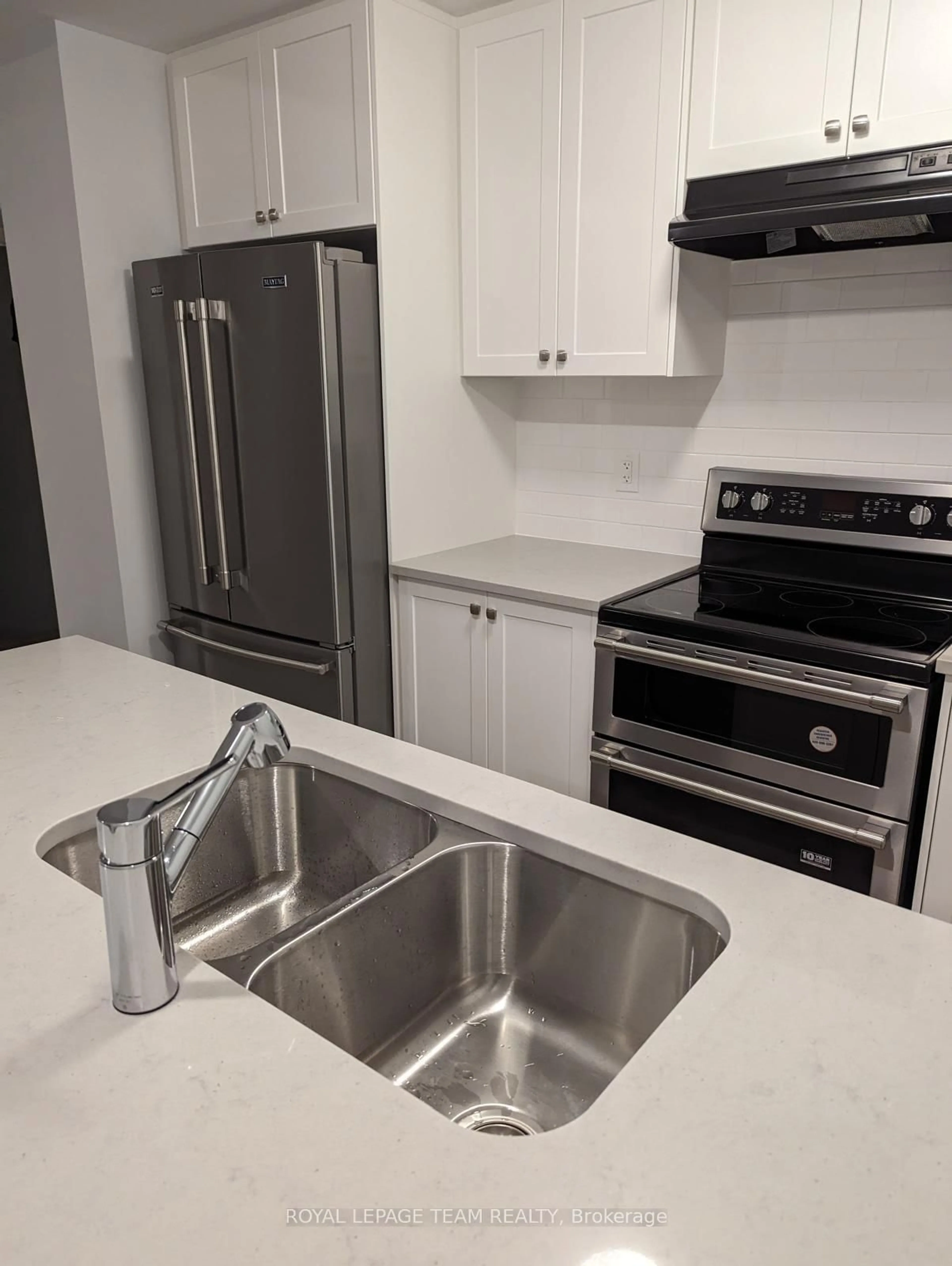 Standard kitchen, unknown for 606 Lillian Freiman Private, Ottawa Ontario K2J 6Z8
