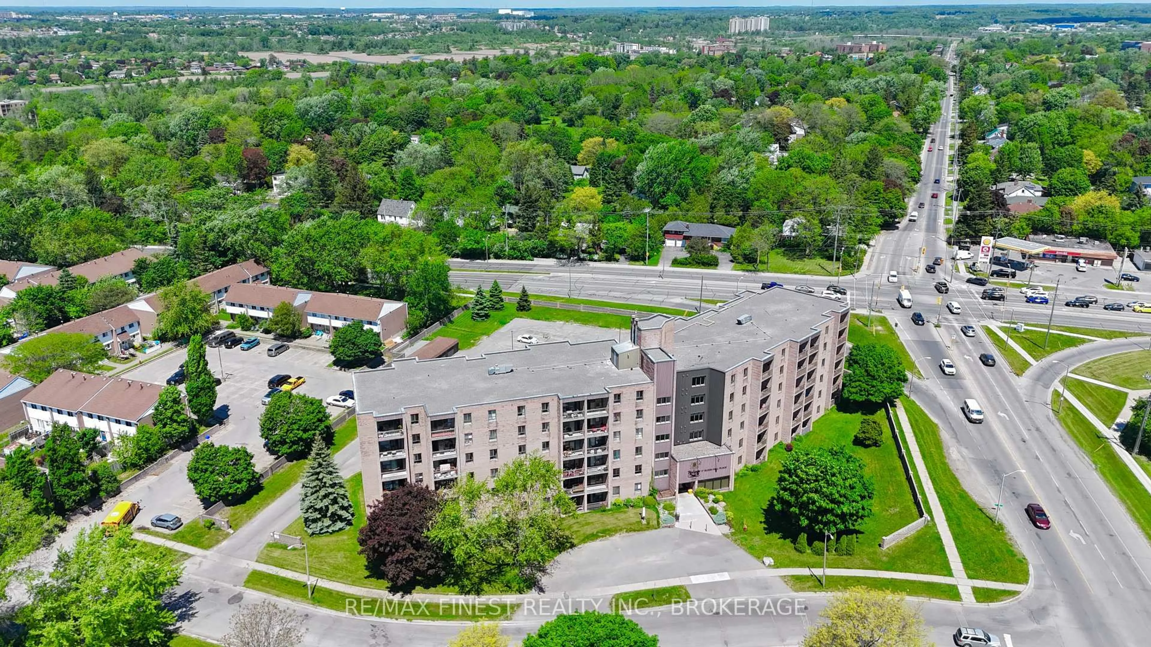 A pic from outside/outdoor area/front of a property/back of a property/a pic from drone, city buildings view from balcony for 17 Eldon Hall Pl #602, Kingston Ontario K7M 7H5
