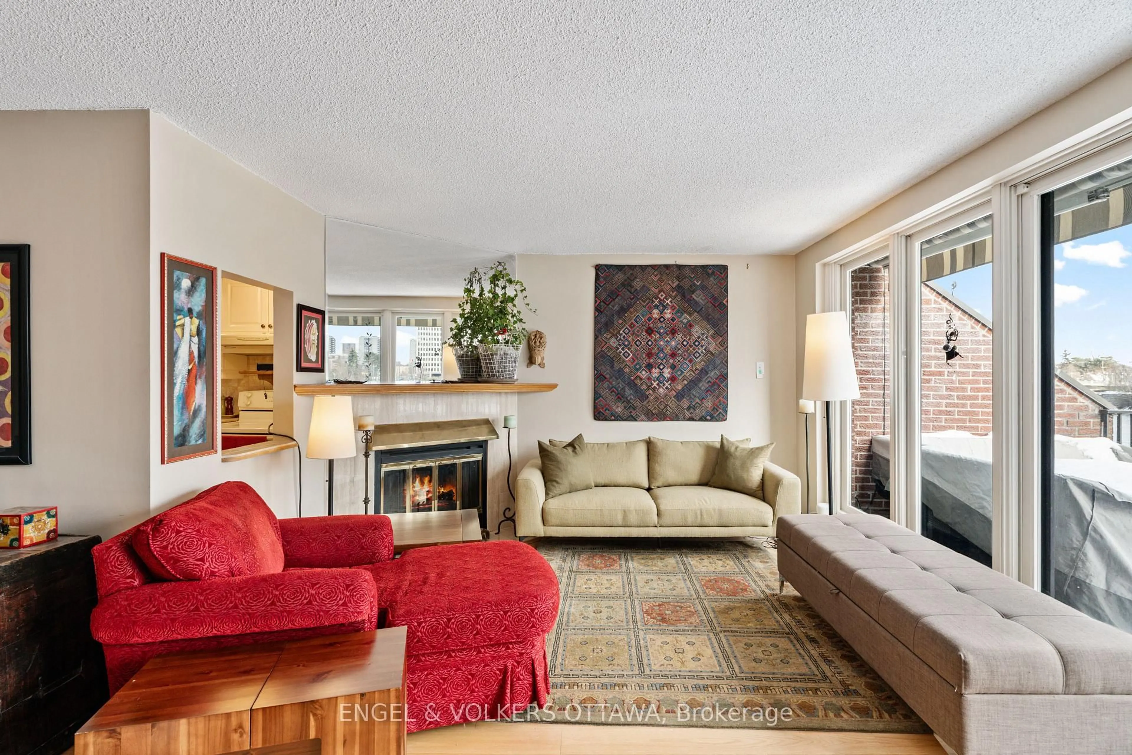 Living room with furniture, unknown for 555 WILBROD St #103, Ottawa Ontario K1N 5R4