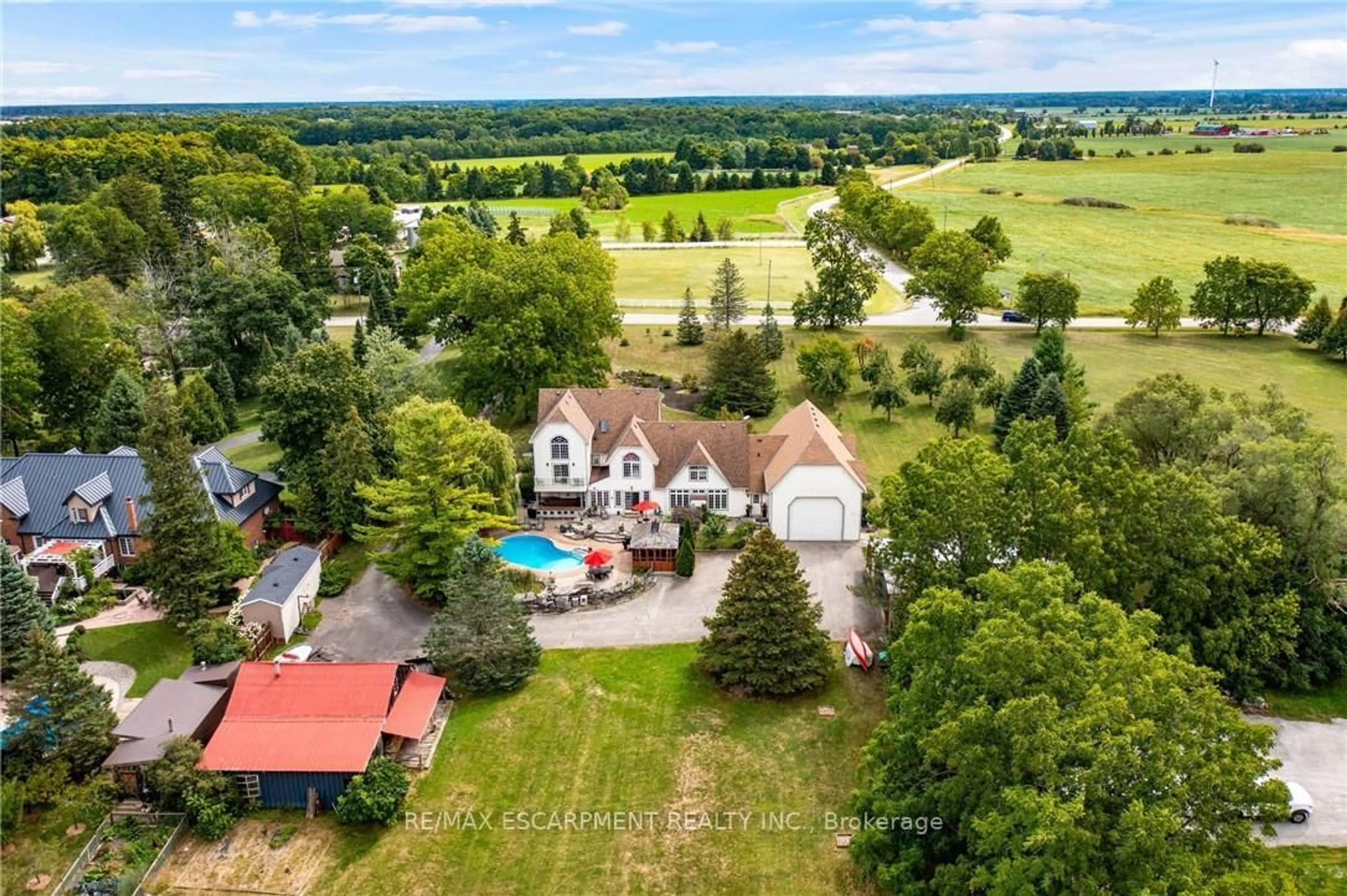 A pic from outside/outdoor area/front of a property/back of a property/a pic from drone, unknown for 1166 Westbrook Rd, Hamilton Ontario L0R 2A6