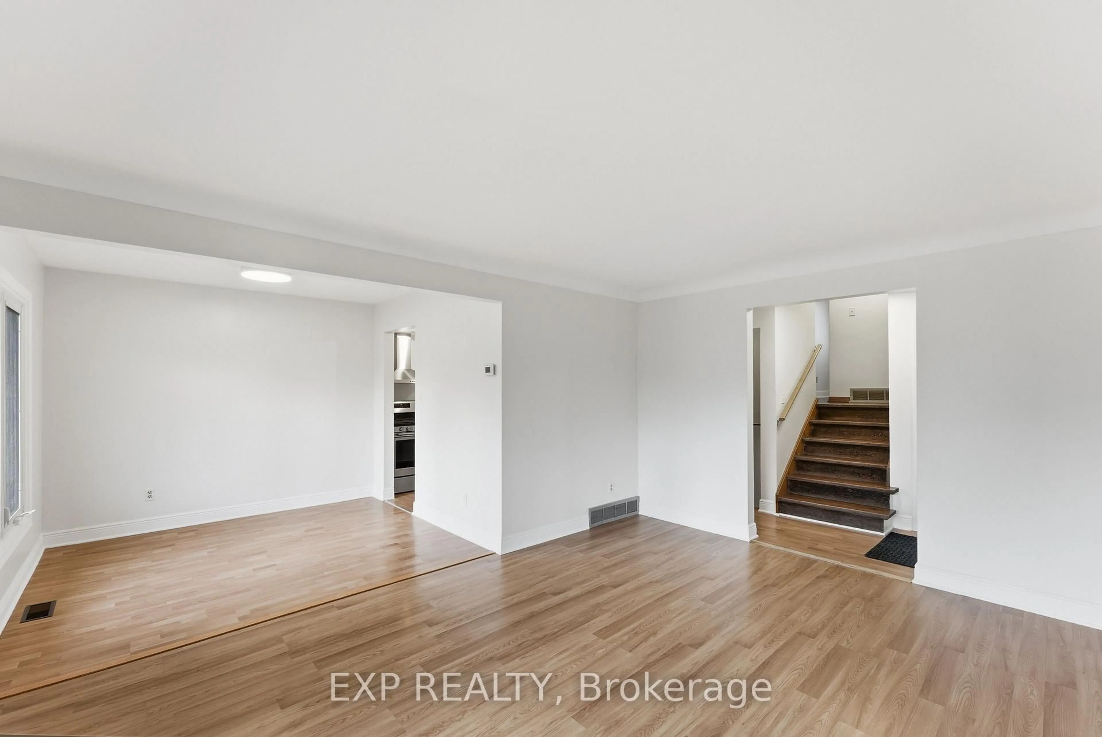 A pic of a room for 6049 Tampa Crt, Niagara Falls Ontario L2J 3Z9