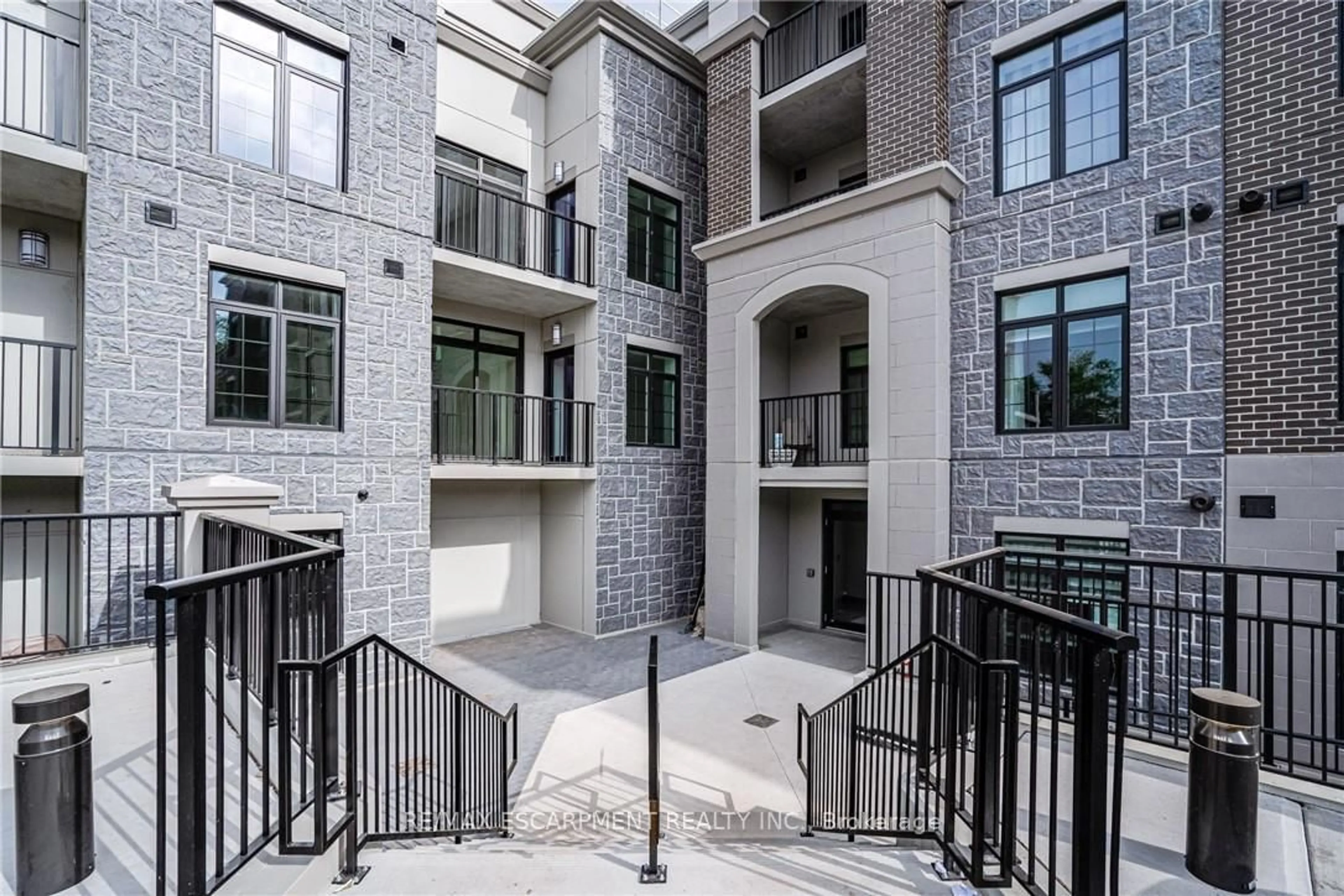 Unknown for 153 Wilson St #307, Hamilton Ontario L9G 1N4