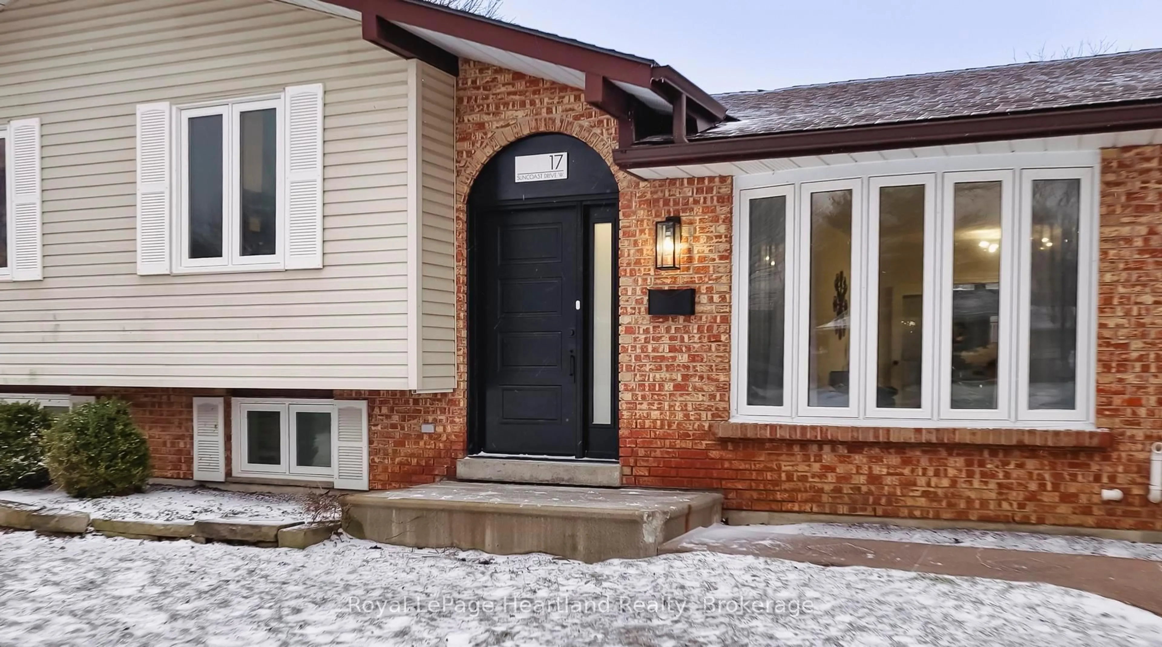 Home with brick exterior material, street for 17 SUNCOAST Dr, Goderich Ontario N7A 4H1