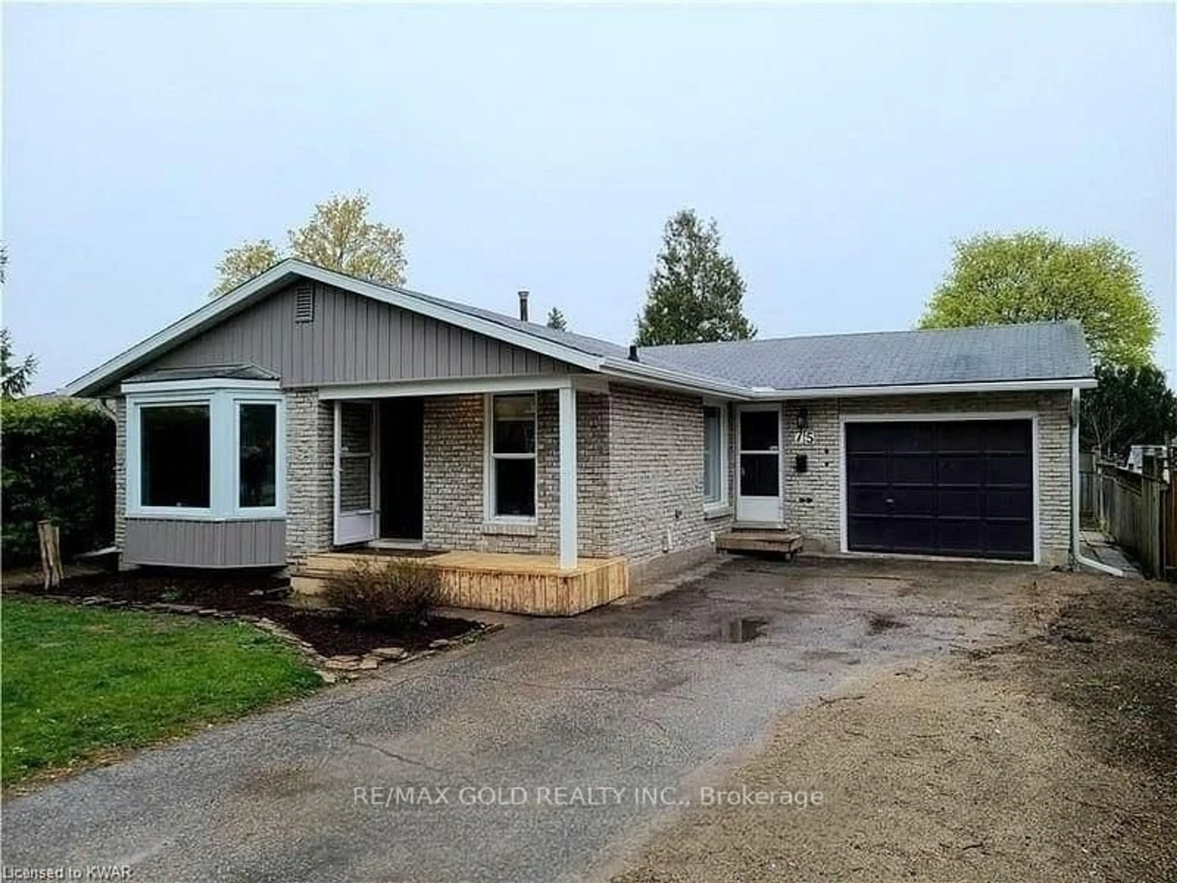 Home with brick exterior material, unknown for 75 Pepperwood Cres, Kitchener Ontario N2A 2R4