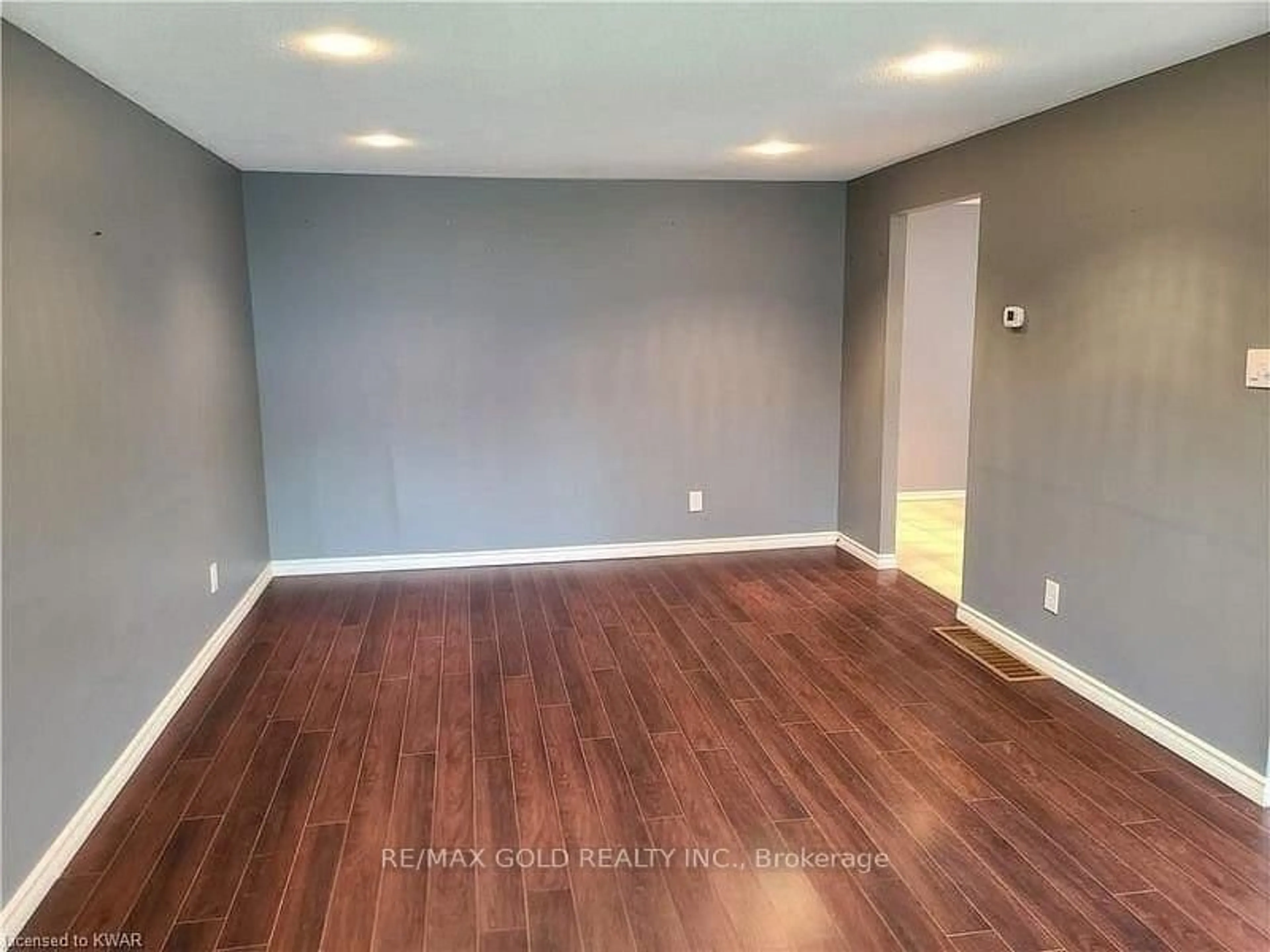 A pic of a room for 75 Pepperwood Cres, Kitchener Ontario N2A 2R4