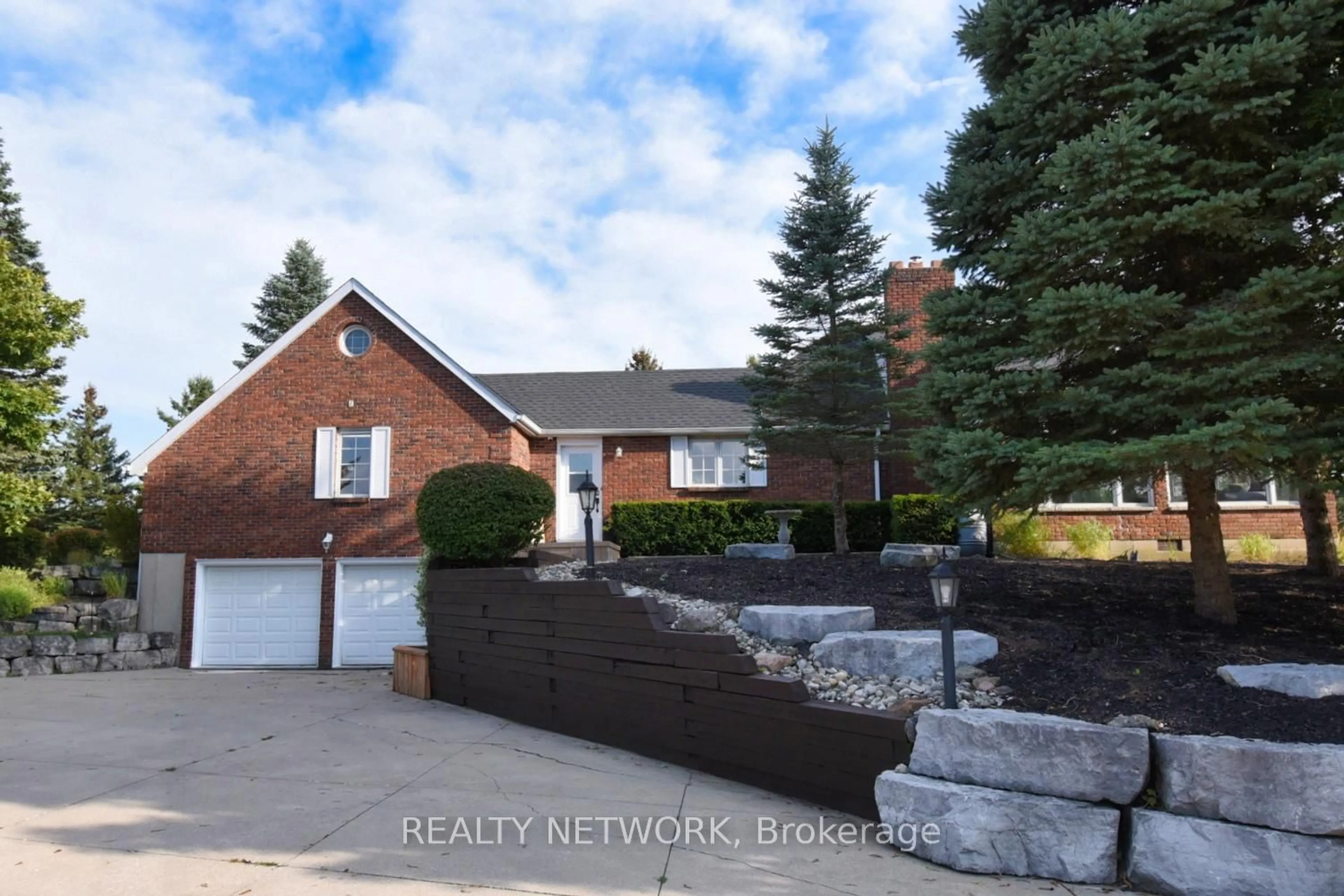 Home with brick exterior material, water/lake/river/ocean view for 1284 Highway 54 Highway, Haldimand Ontario N3W 1V9