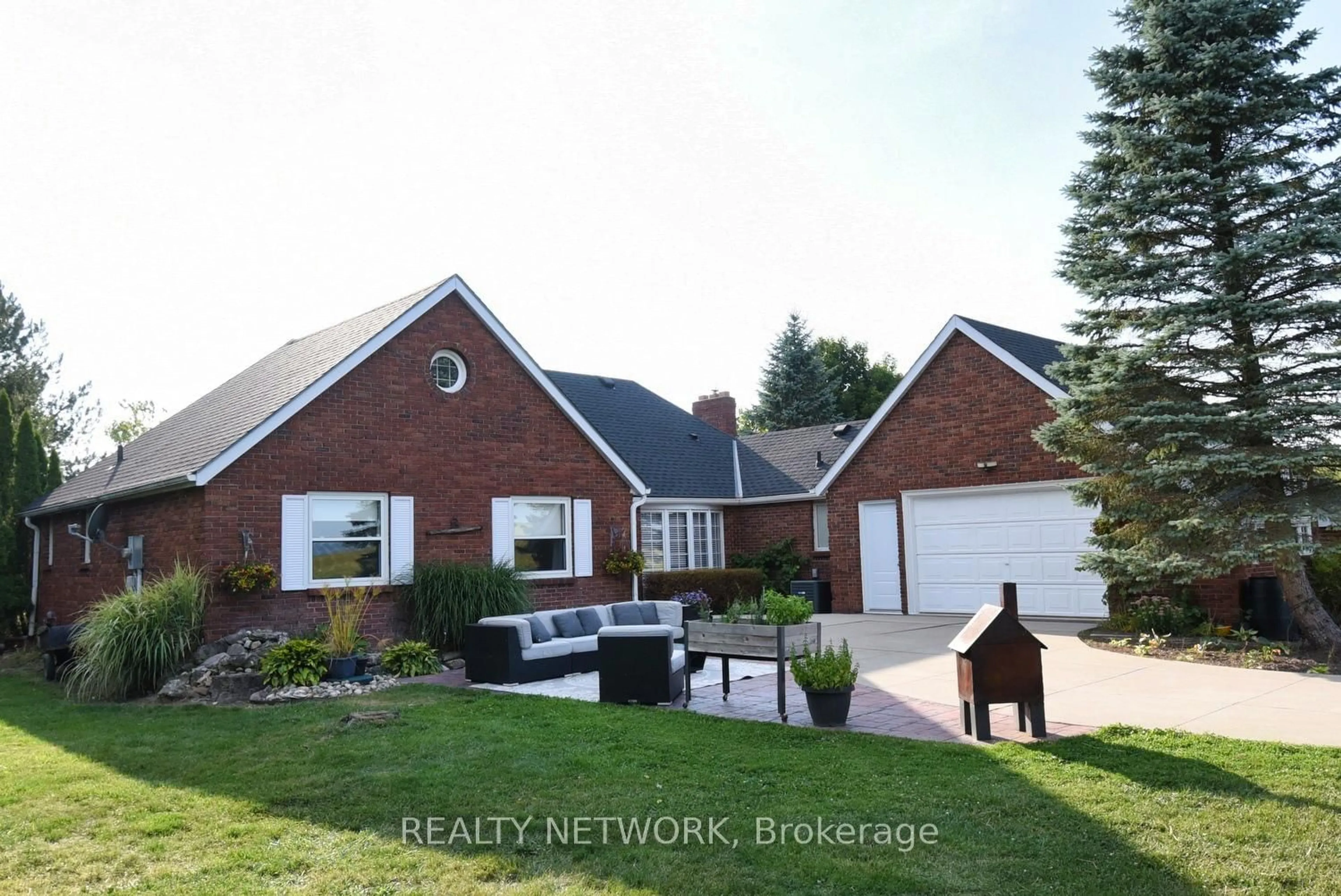 Home with brick exterior material, unknown for 1284 Highway 54 Highway, Haldimand Ontario N3W 1V9
