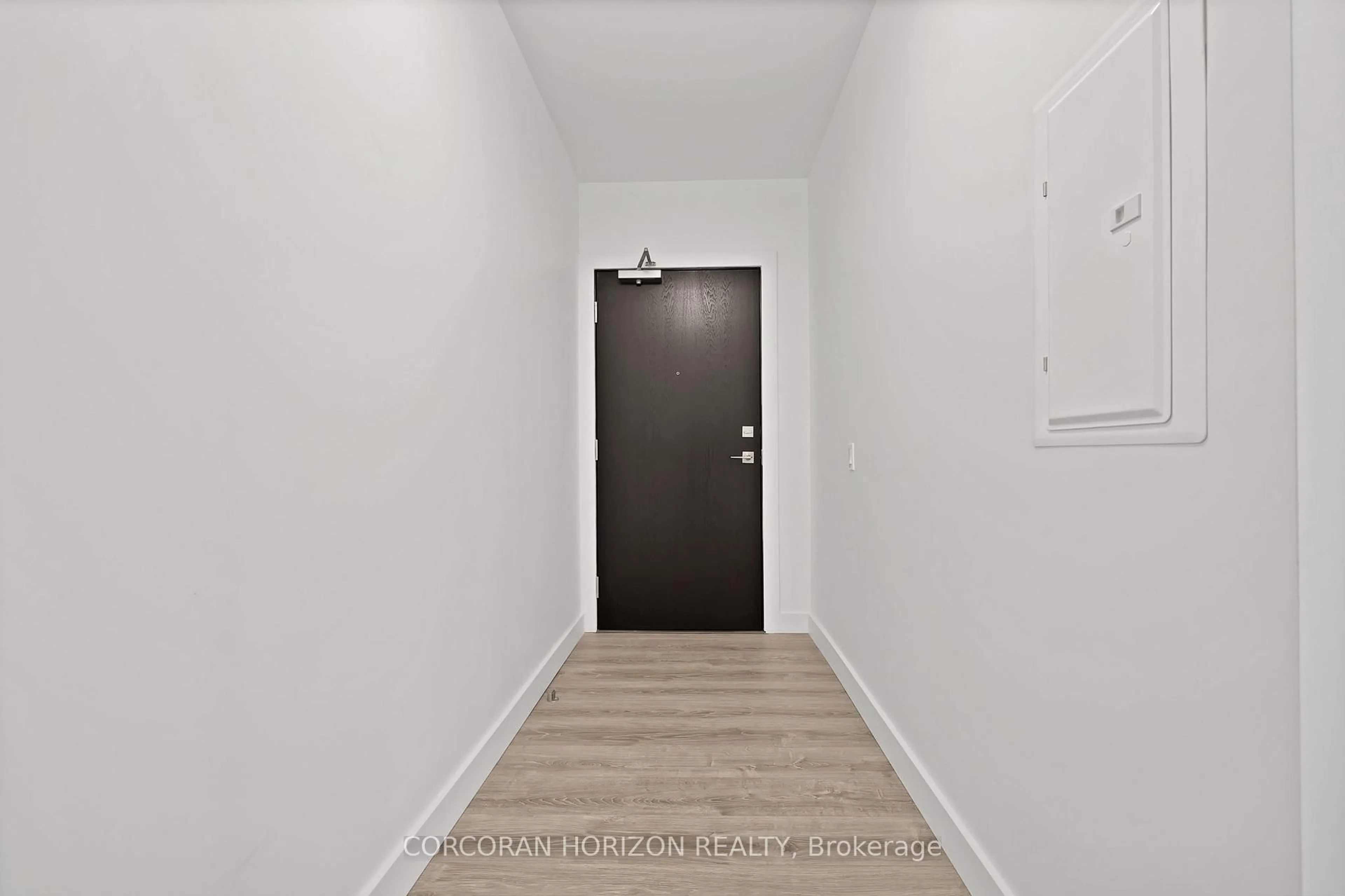 Indoor entryway for 50 Grand Ave #901, Cambridge Ontario N1S 2L8