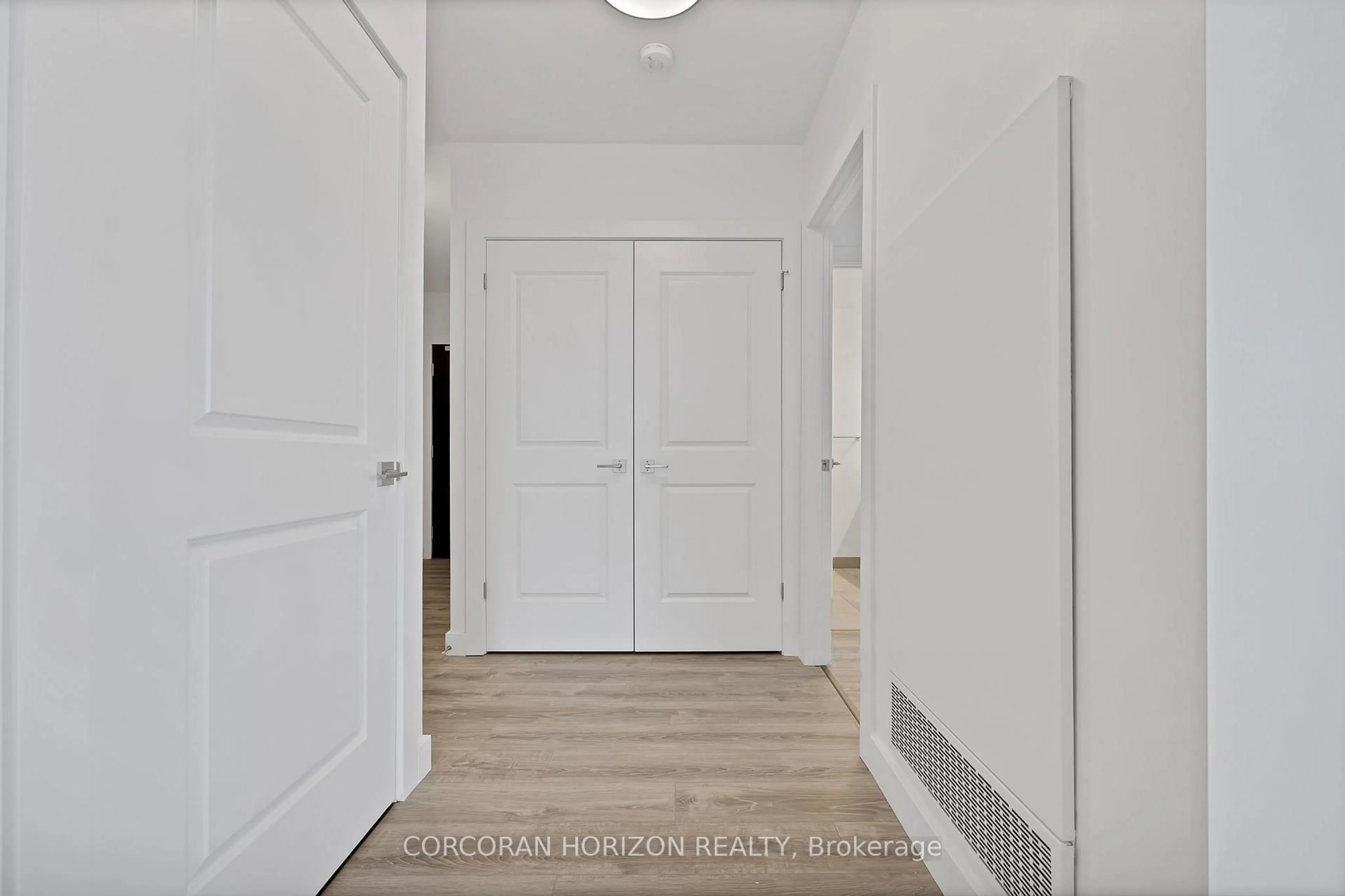 Indoor entryway for 50 Grand Ave #901, Cambridge Ontario N1S 2L8