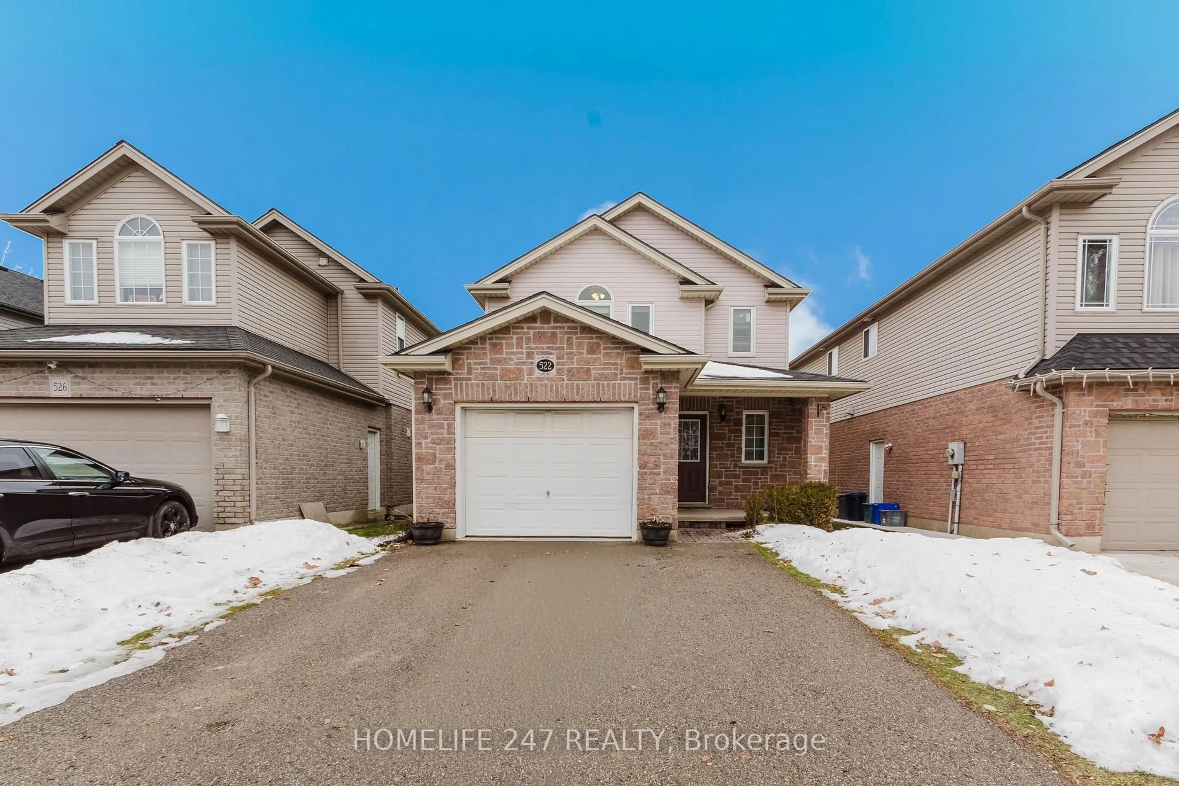 A pic from outside/outdoor area/front of a property/back of a property/a pic from drone, street for 522 Alberta Ave, Woodstock Ontario N4V 1H3