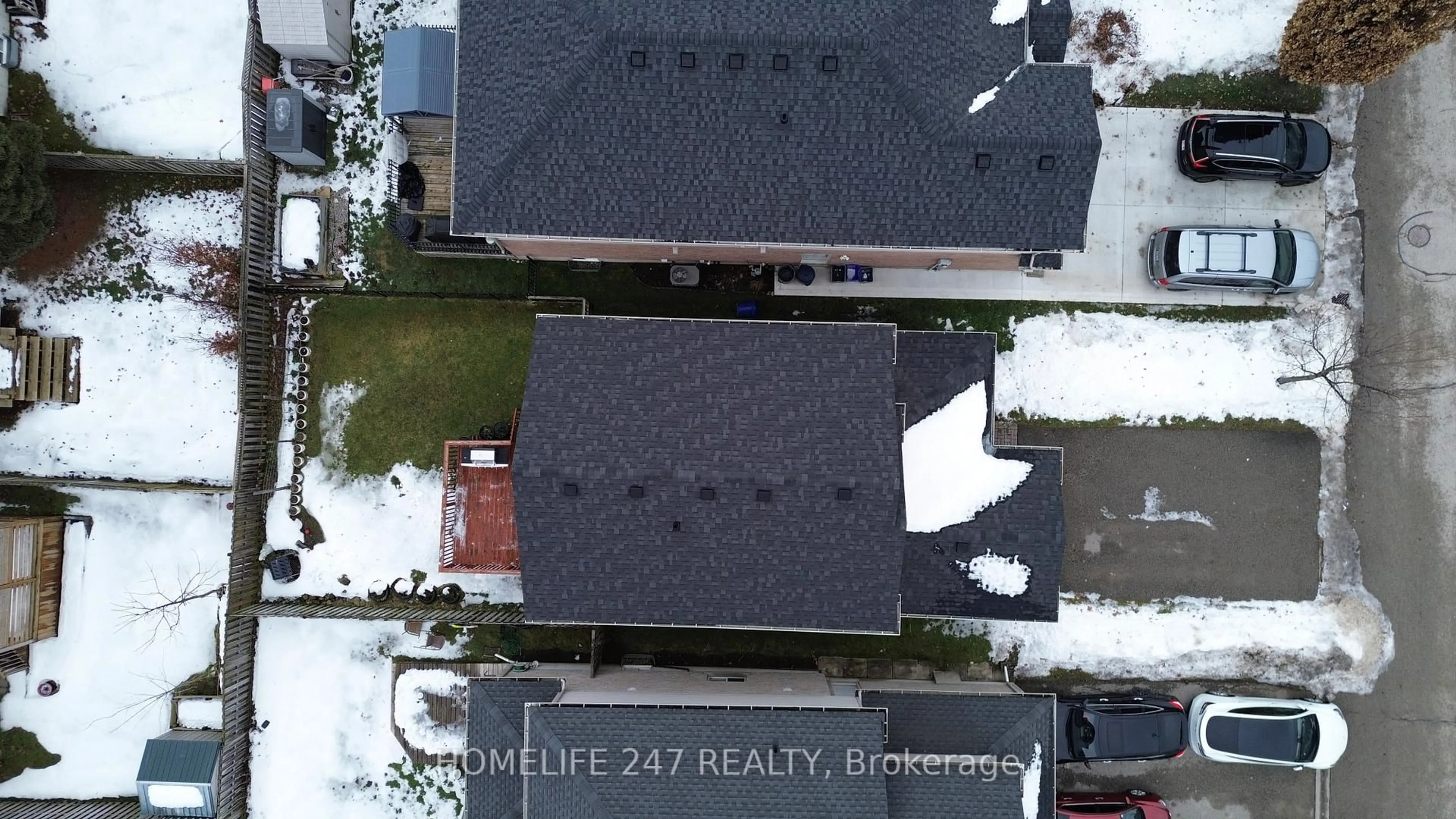 A pic from outside/outdoor area/front of a property/back of a property/a pic from drone, unknown for 522 Alberta Ave, Woodstock Ontario N4V 1H3