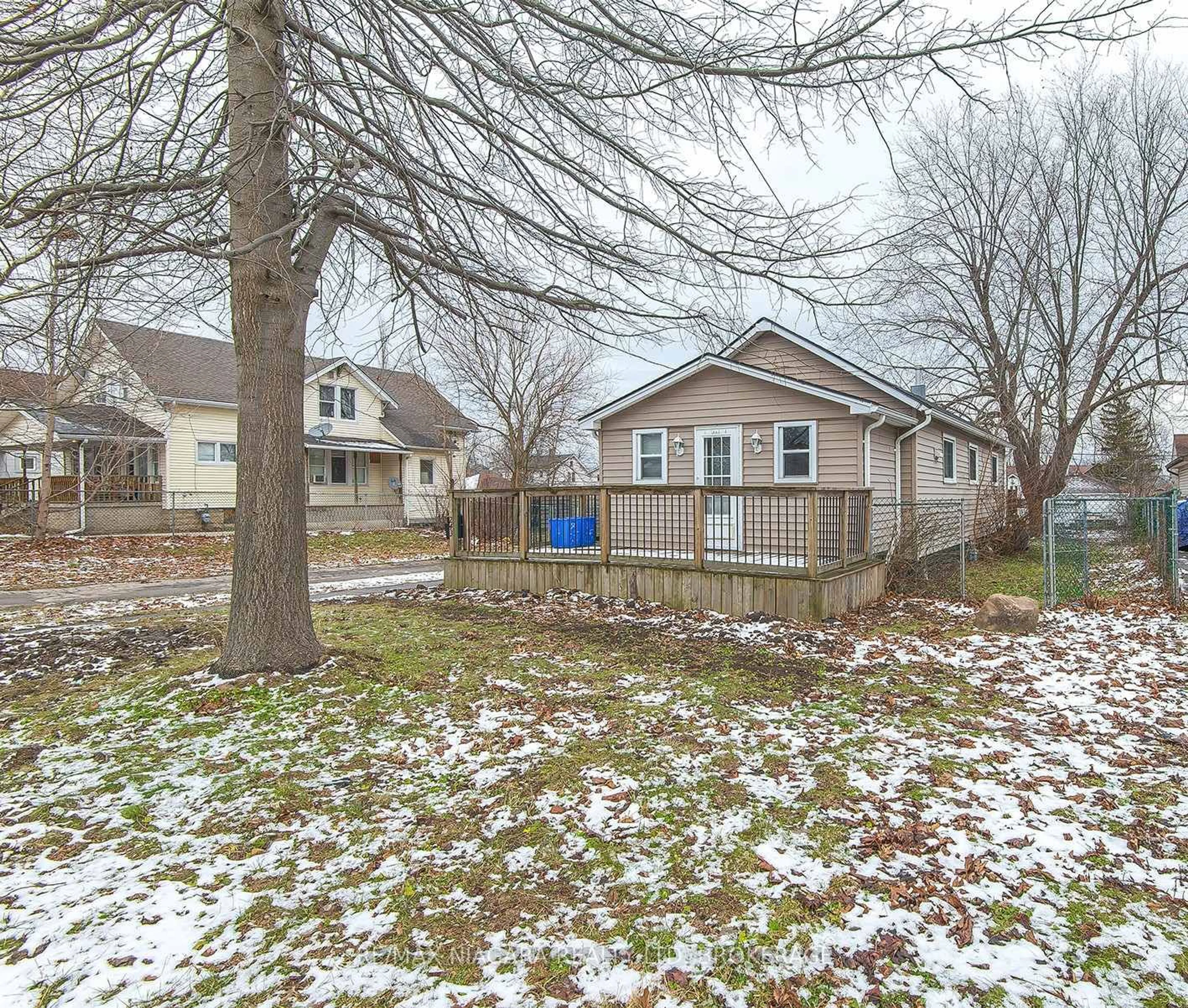 Unknown for 243 North St, Fort Erie Ontario L2A 3R9