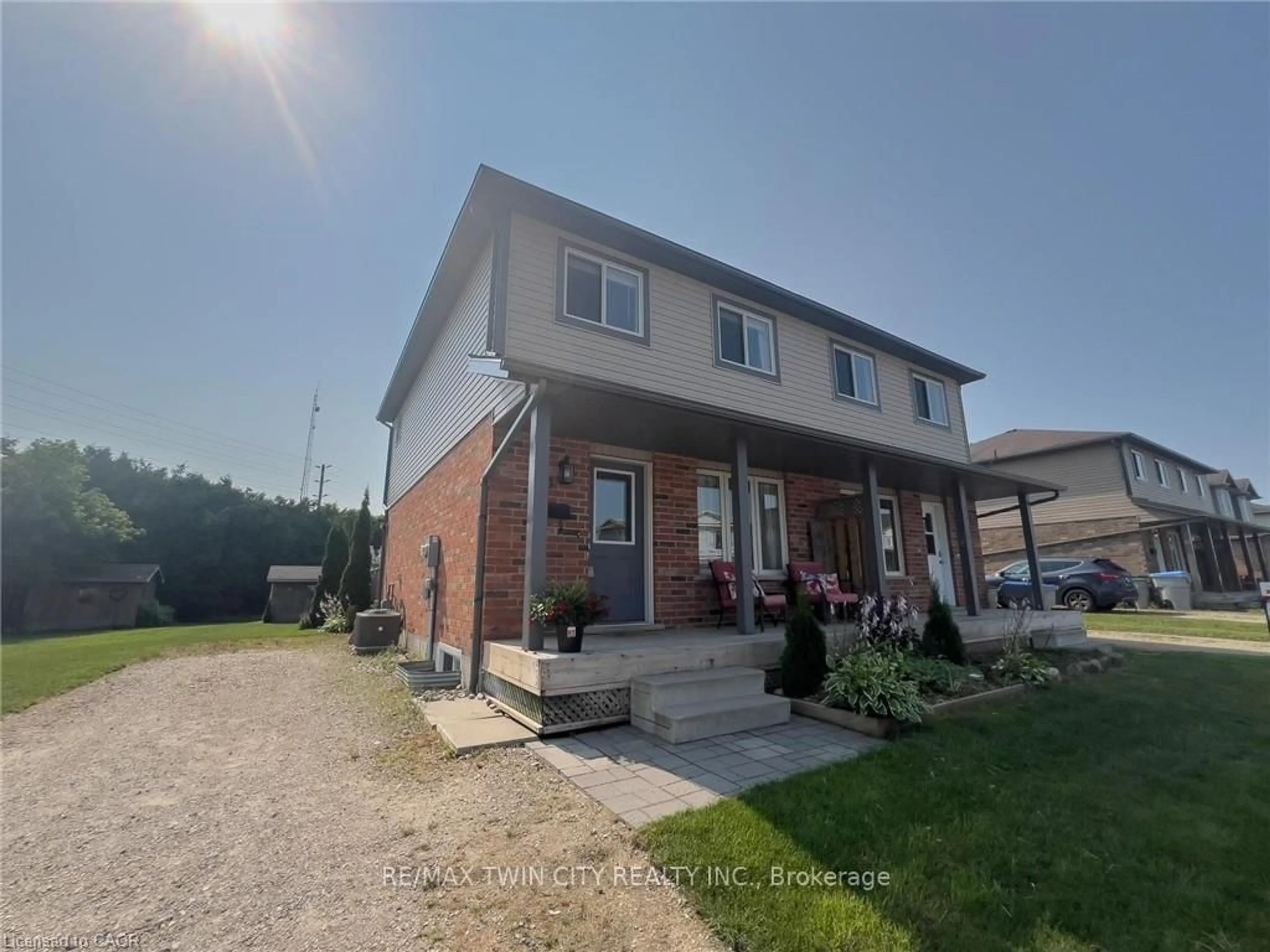Home with brick exterior material, unknown for 610 Salisbury Ave, North Perth Ontario N4W 1Y8