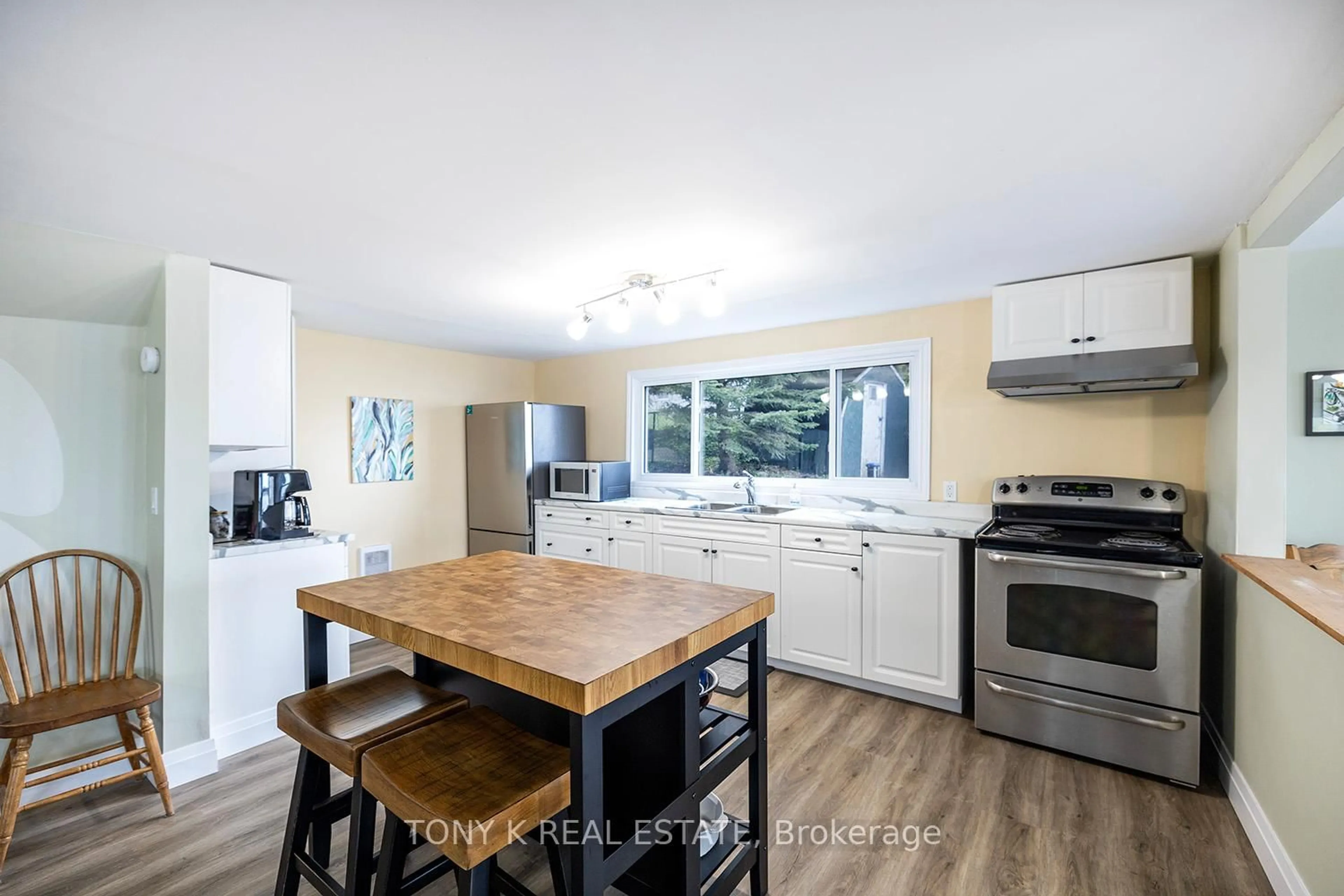 Open concept kitchen, unknown for 111 Hazel St, Kawartha Lakes Ontario K0M 1L0