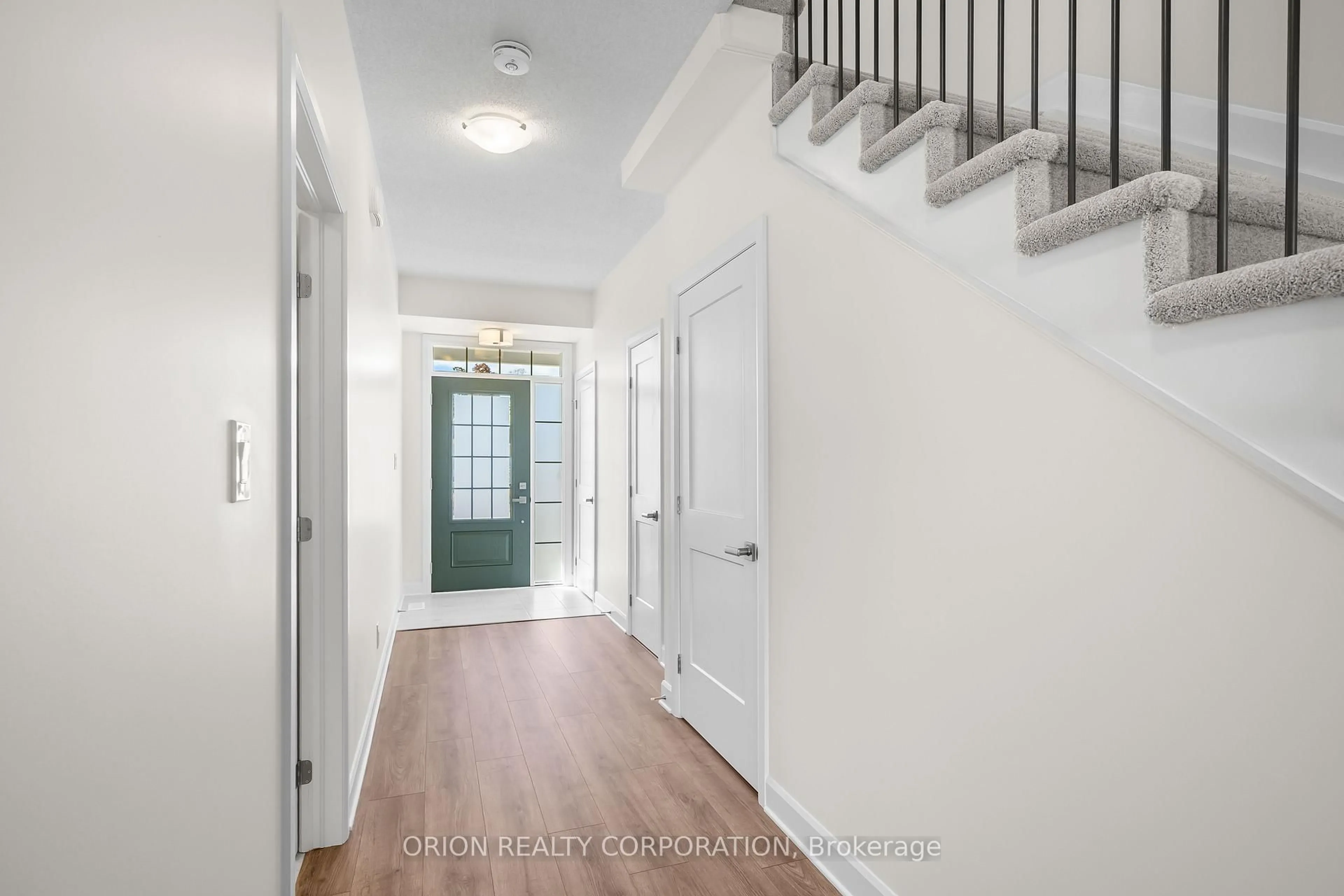 Indoor entryway for 232 Dockside Dr, Kingston Ontario K7K 0J1